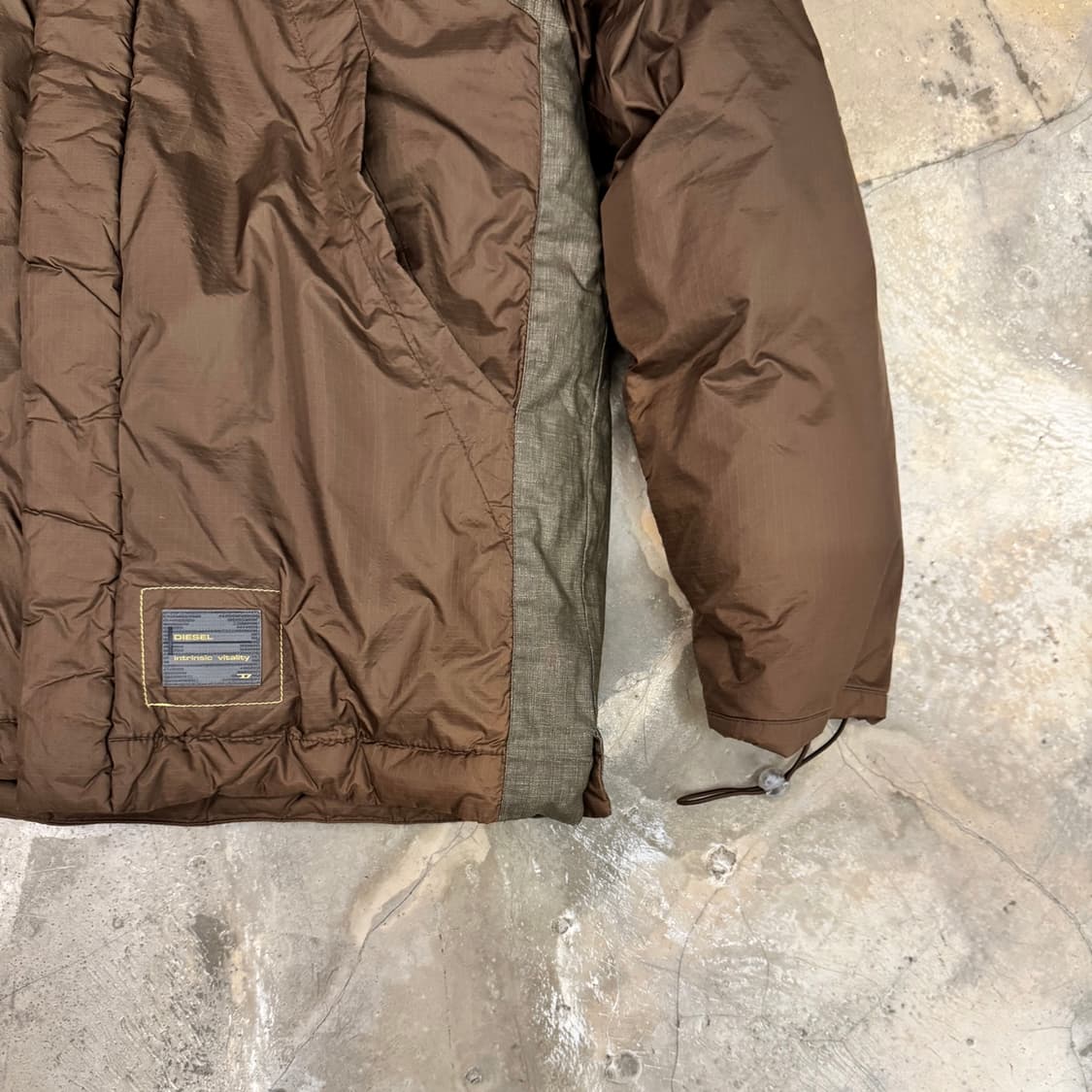 디젤 후드 패디드 다운 자켓 브라운 상품이미지5