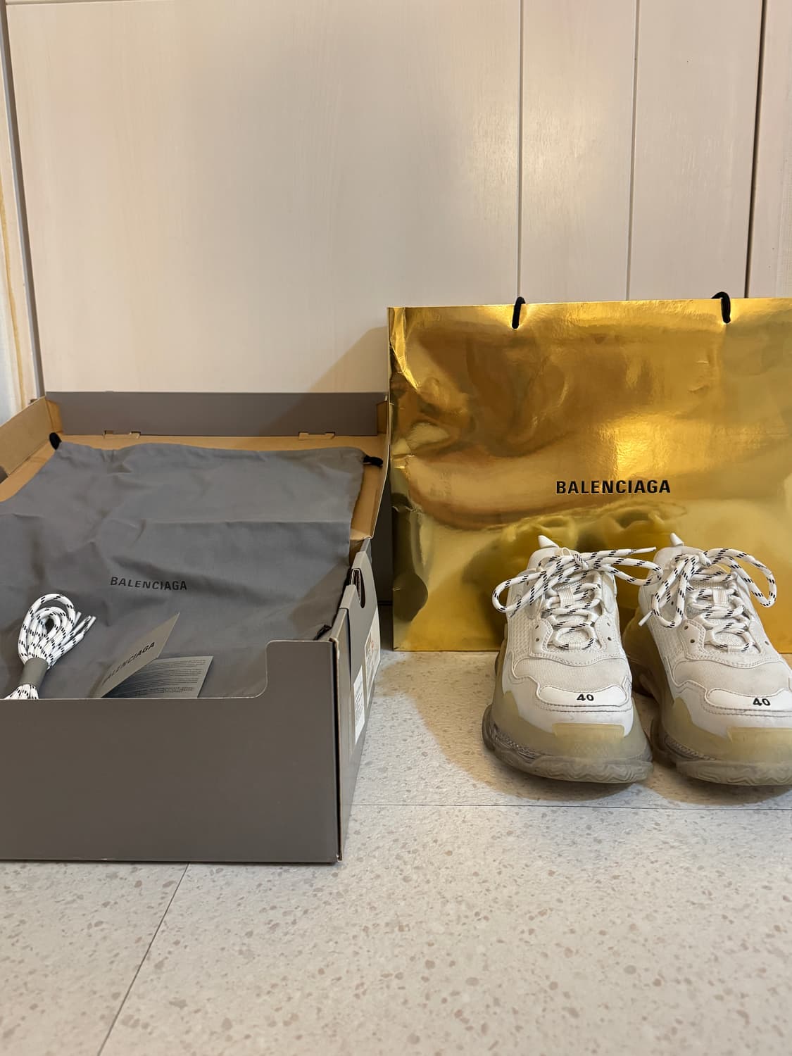 발렌시아가 트리플s 상품이미지1