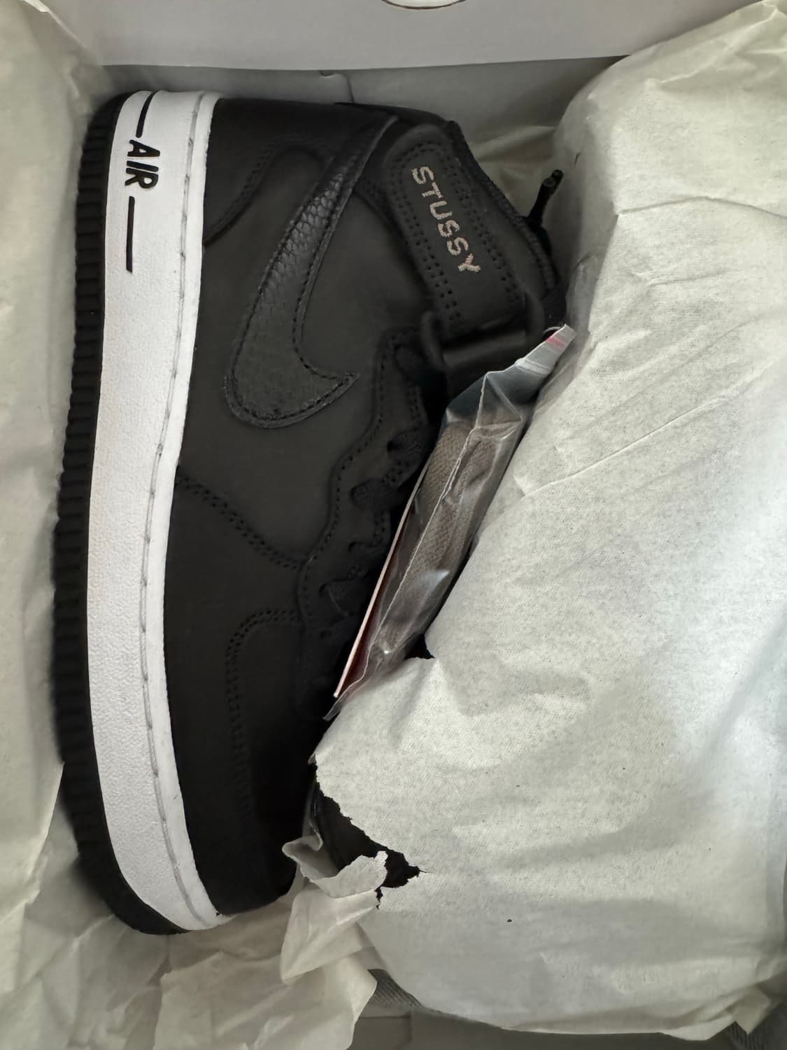 스투시 포스 235 새상품 판매합니다 상품이미지1