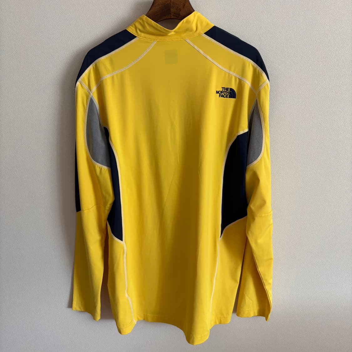 노스페이스 기능성반집업 긴팔 티셔츠 L(100) 상품이미지4