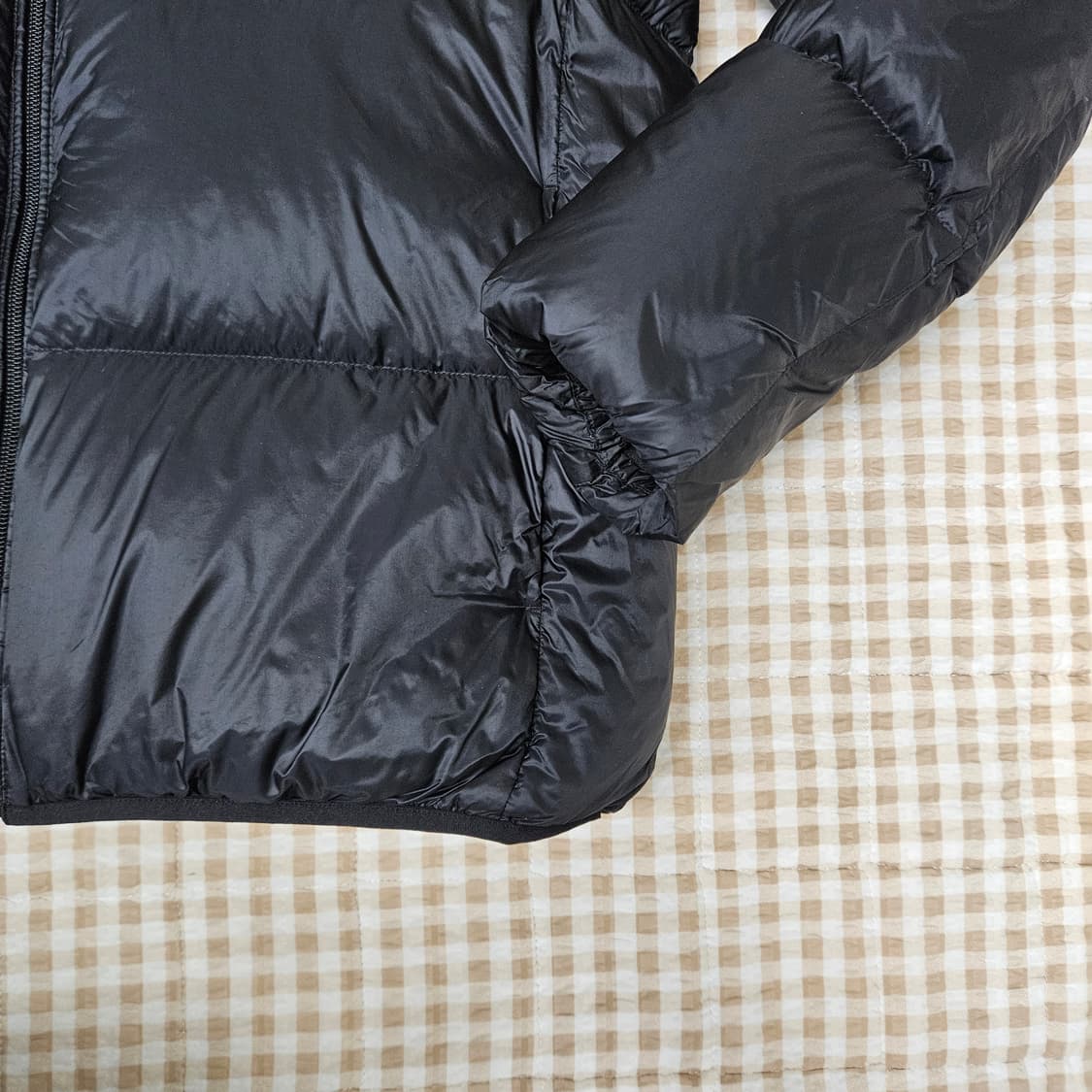 유니클로 울트라 오리털 패딩 남자100 상품이미지4