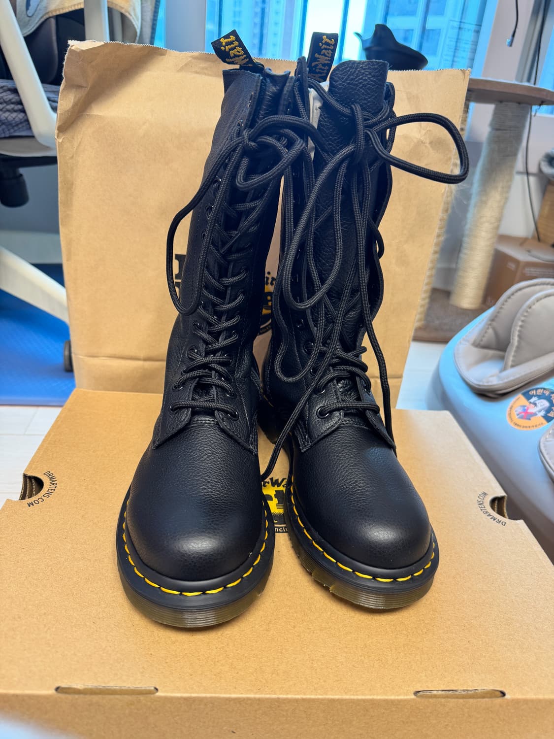 (미착용)닥터마틴 버지니아 14홀 워커 240mm 상품이미지3