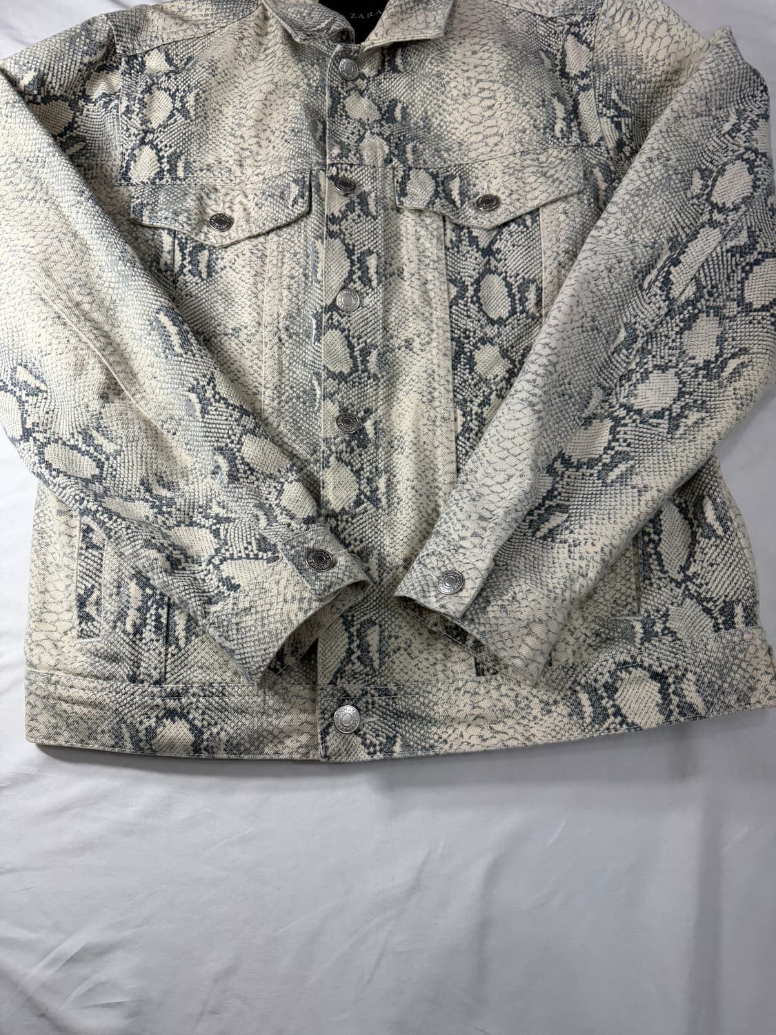 뱀피 트러커 자켓  상품이미지3