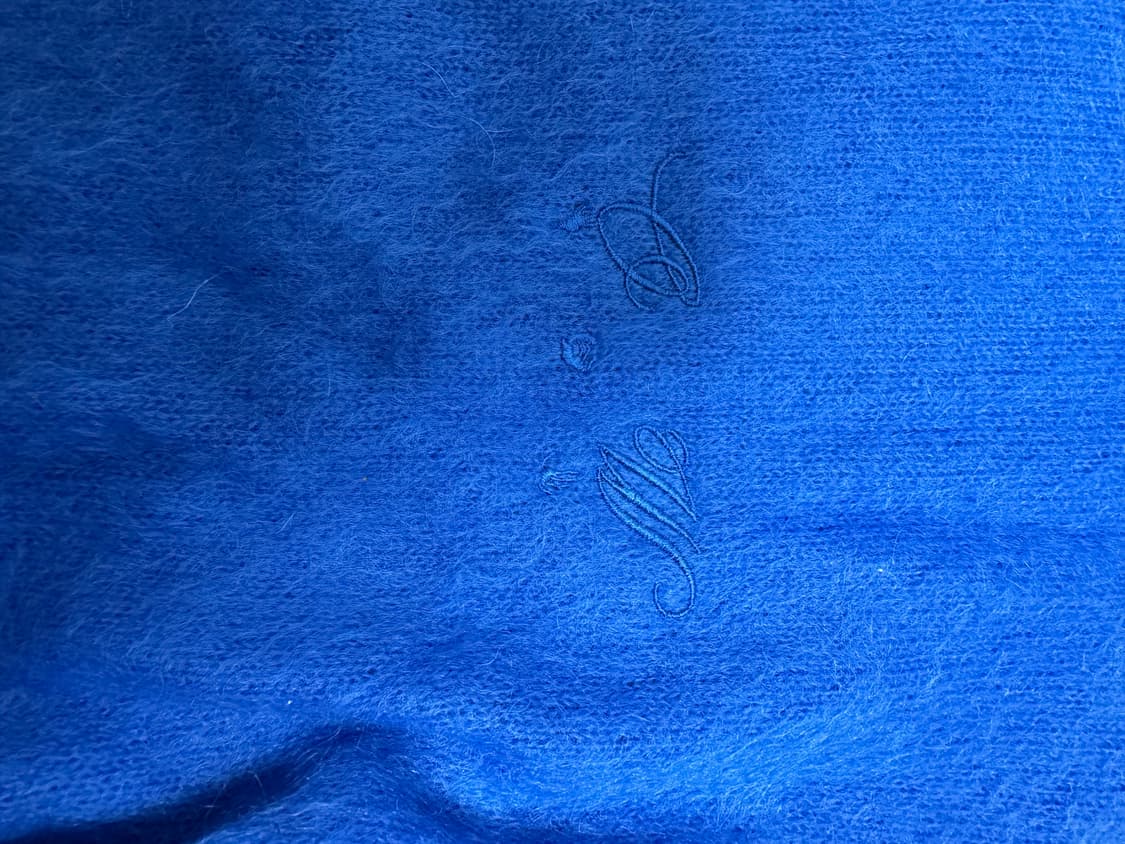 [네고 가능] 새상품 오프화이트 모헤어 앙고라 니트 블루  상품이미지4