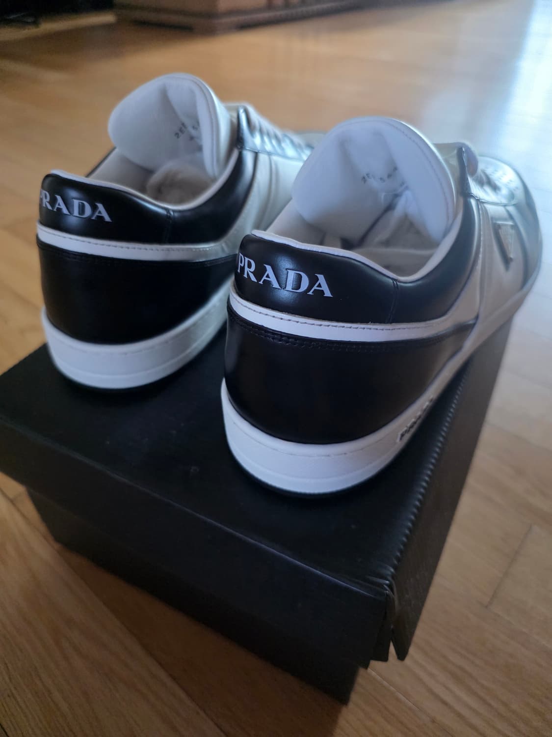 프라다 범고래 285 상품이미지2