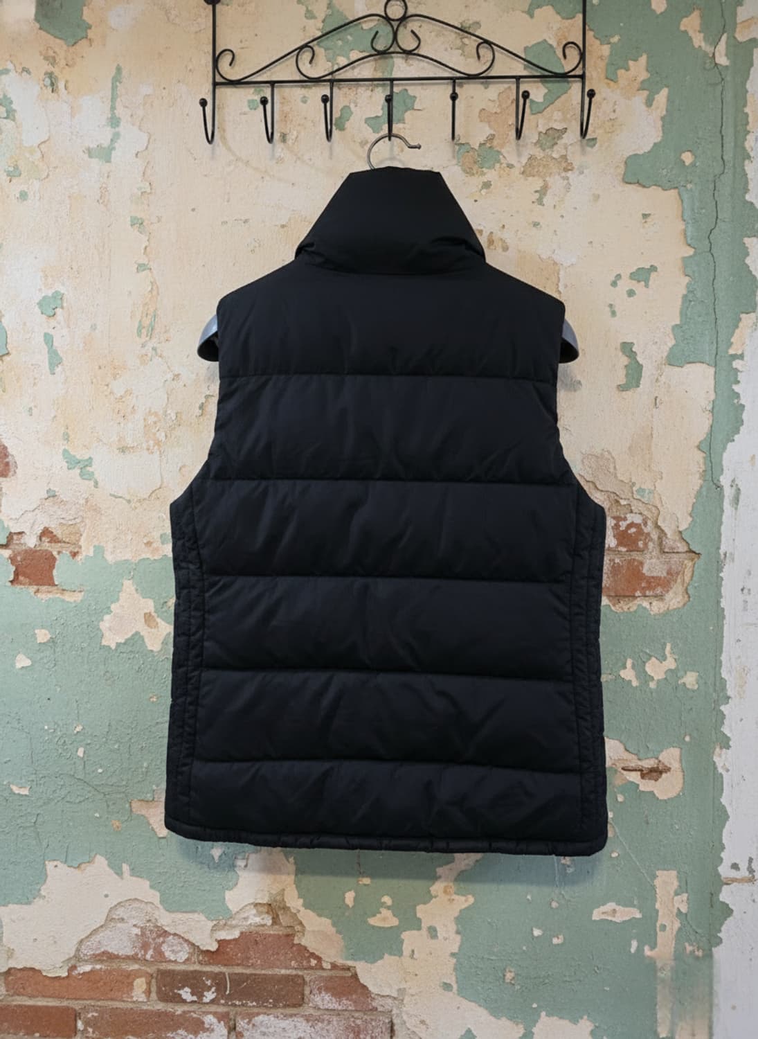 올드네이비 여성 블랙 패딩 조끼 M 상품이미지2