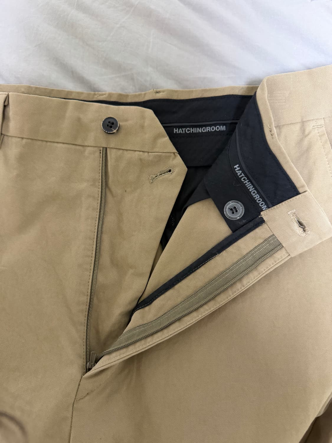 해칭룸 Wide Curve Trousers Beige  상품이미지9