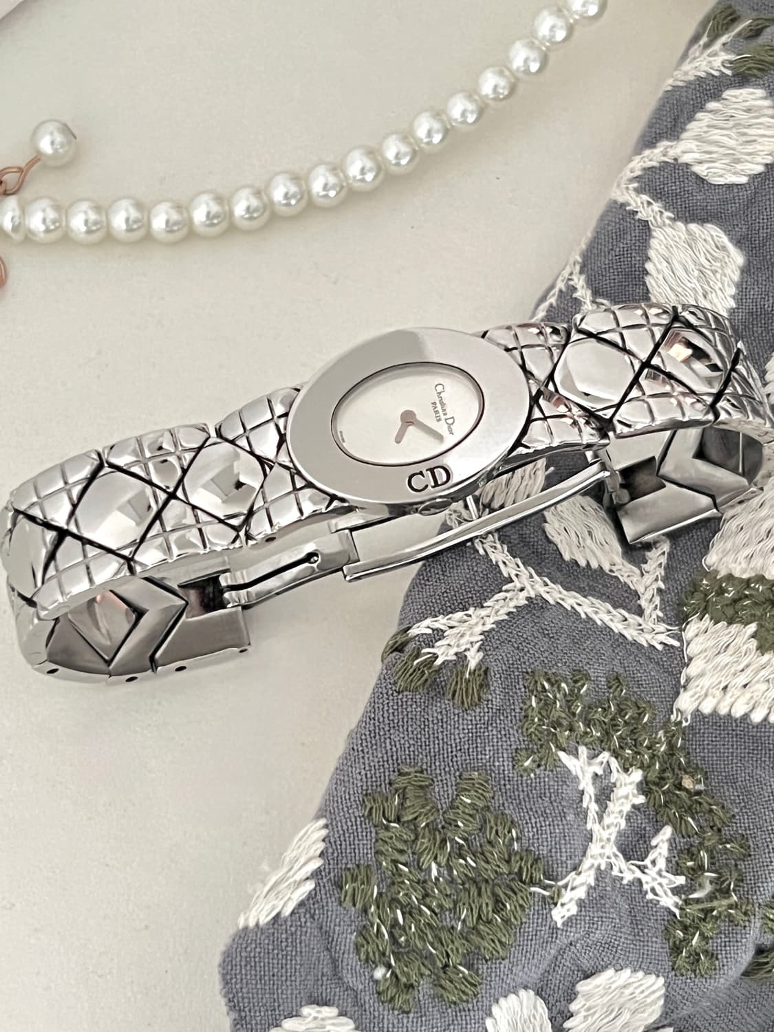 디올 까나쥬 패턴 브레이슬릿 시계 / 정품감정. 케어 상품이미지5