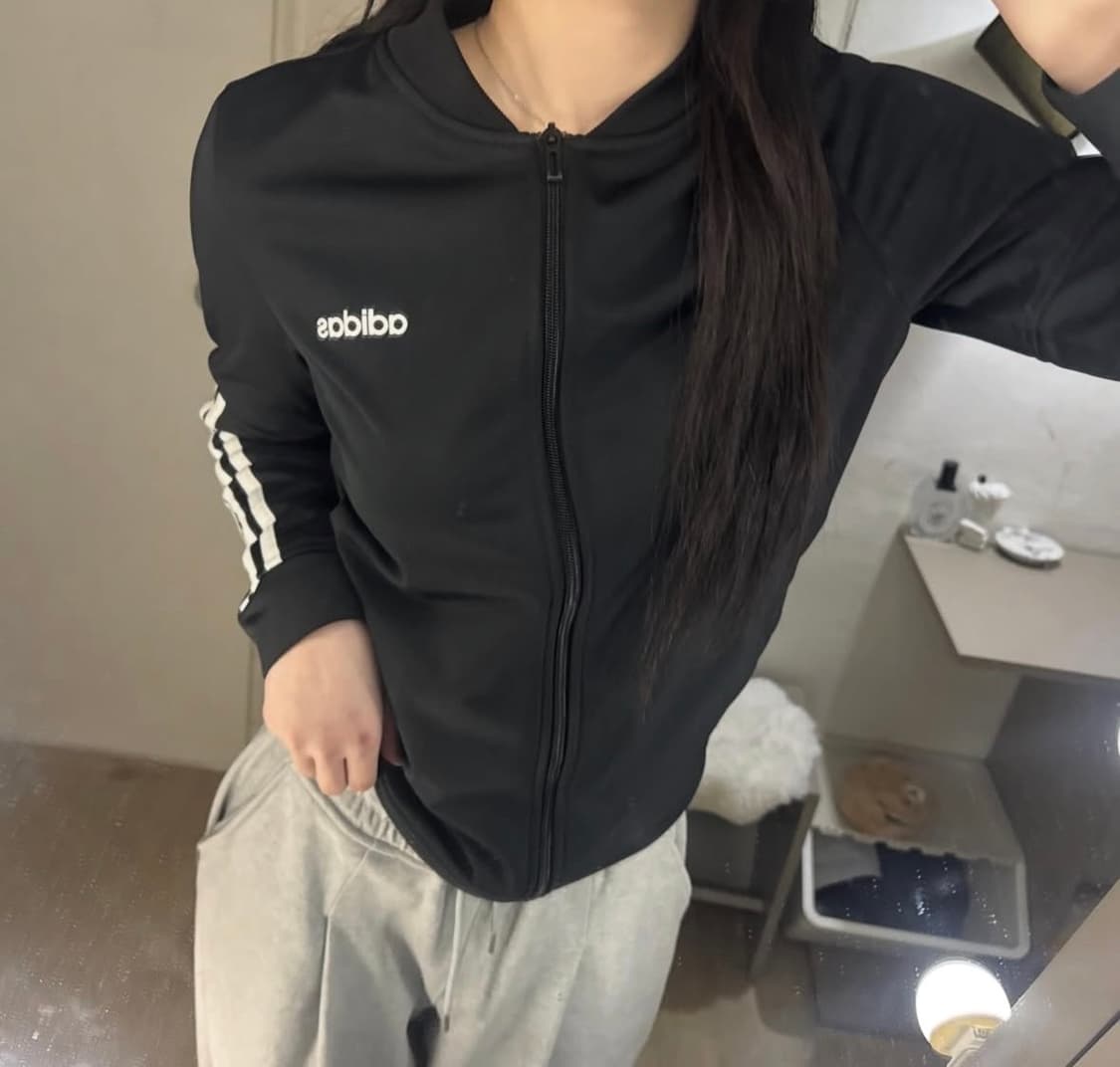 아디다스 영어로고 삼선 트랙탑 져지 🤍🖤 상품이미지1