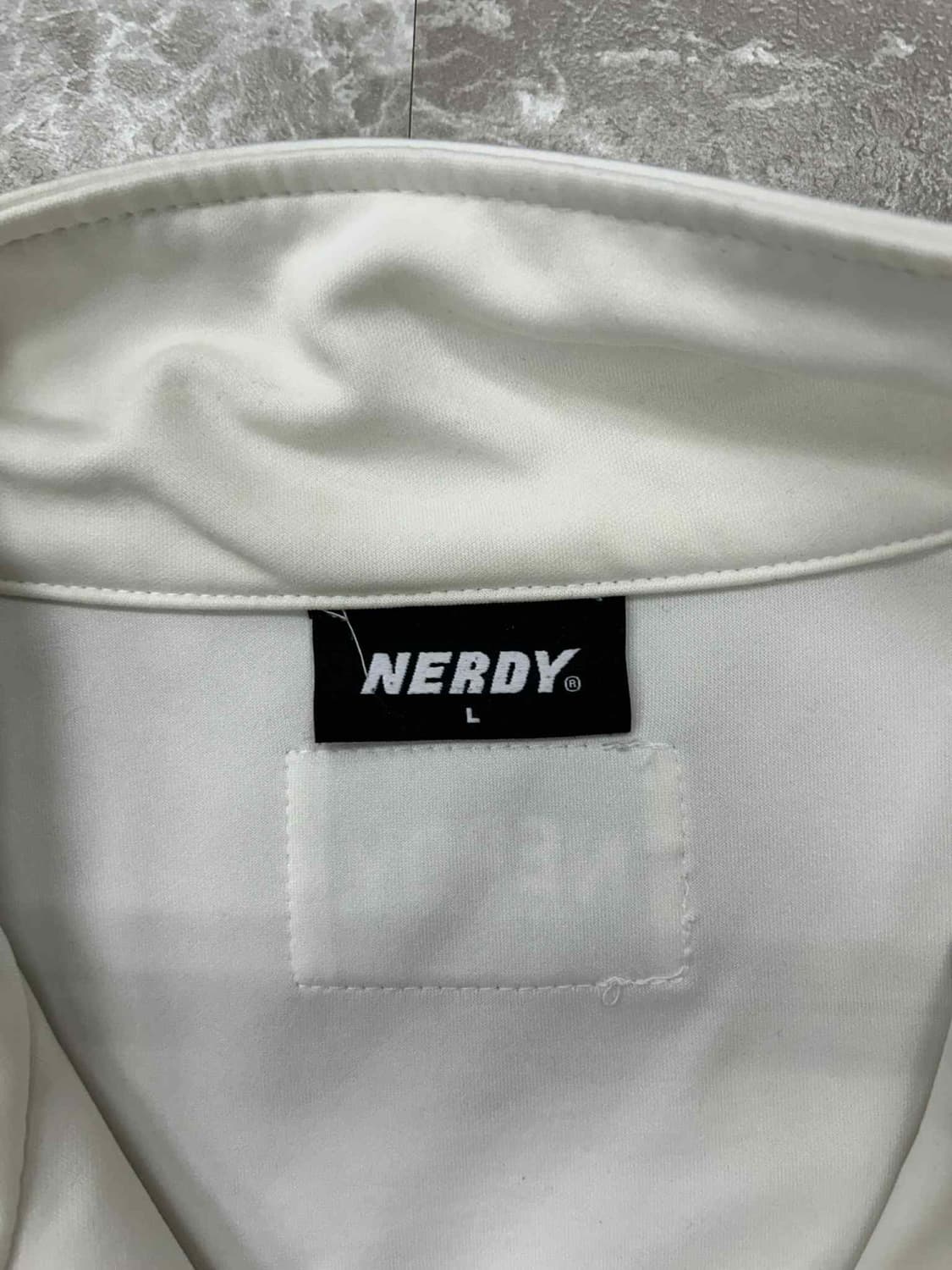 Nerdy 널디 화이트 트랙탑 희귀져지(L) 상품이미지4