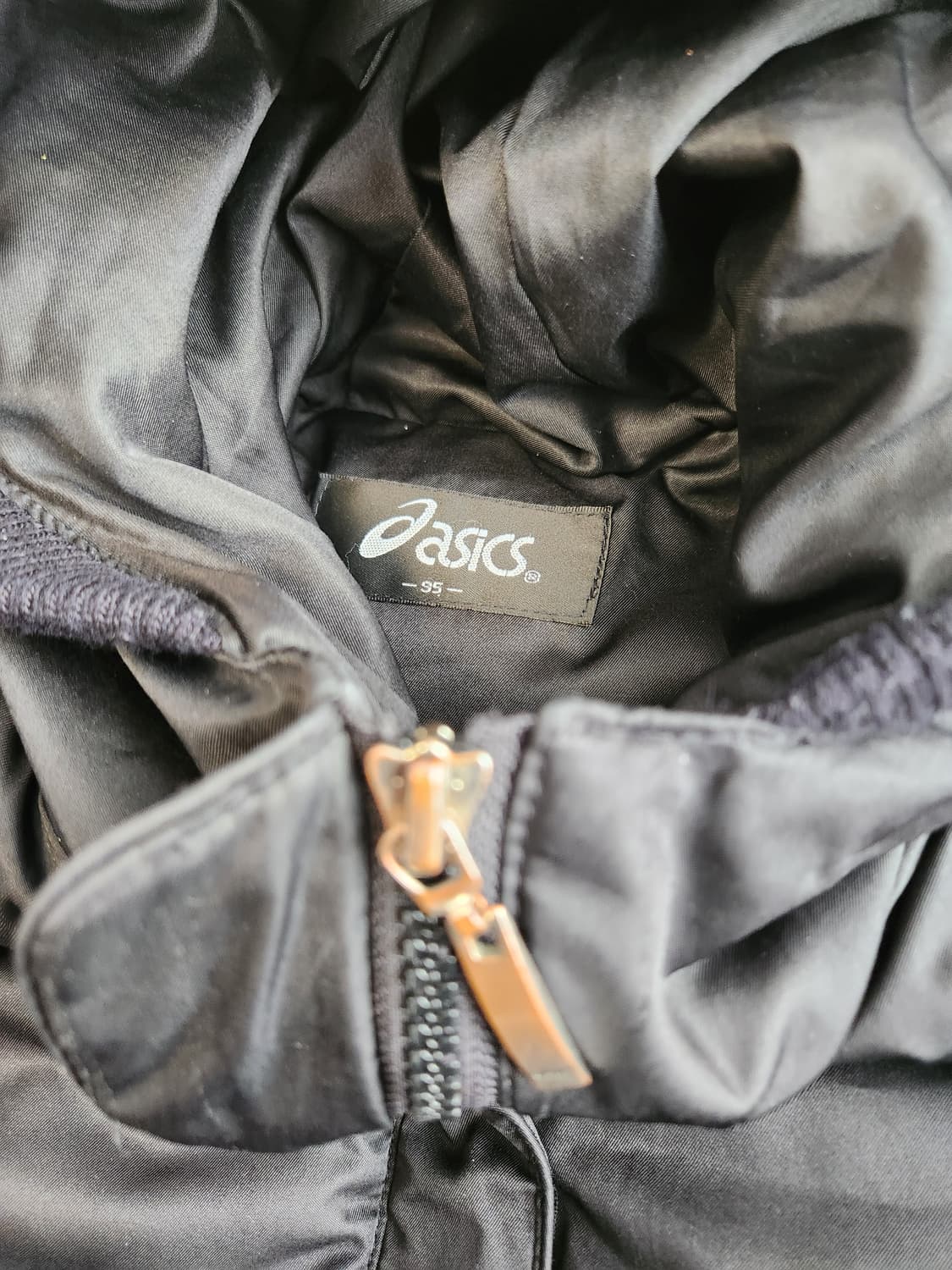 아식스 덕다운 패딩 사이즈95(m)

전체적으로 사용감 외에 오염없이 깨 상품이미지5