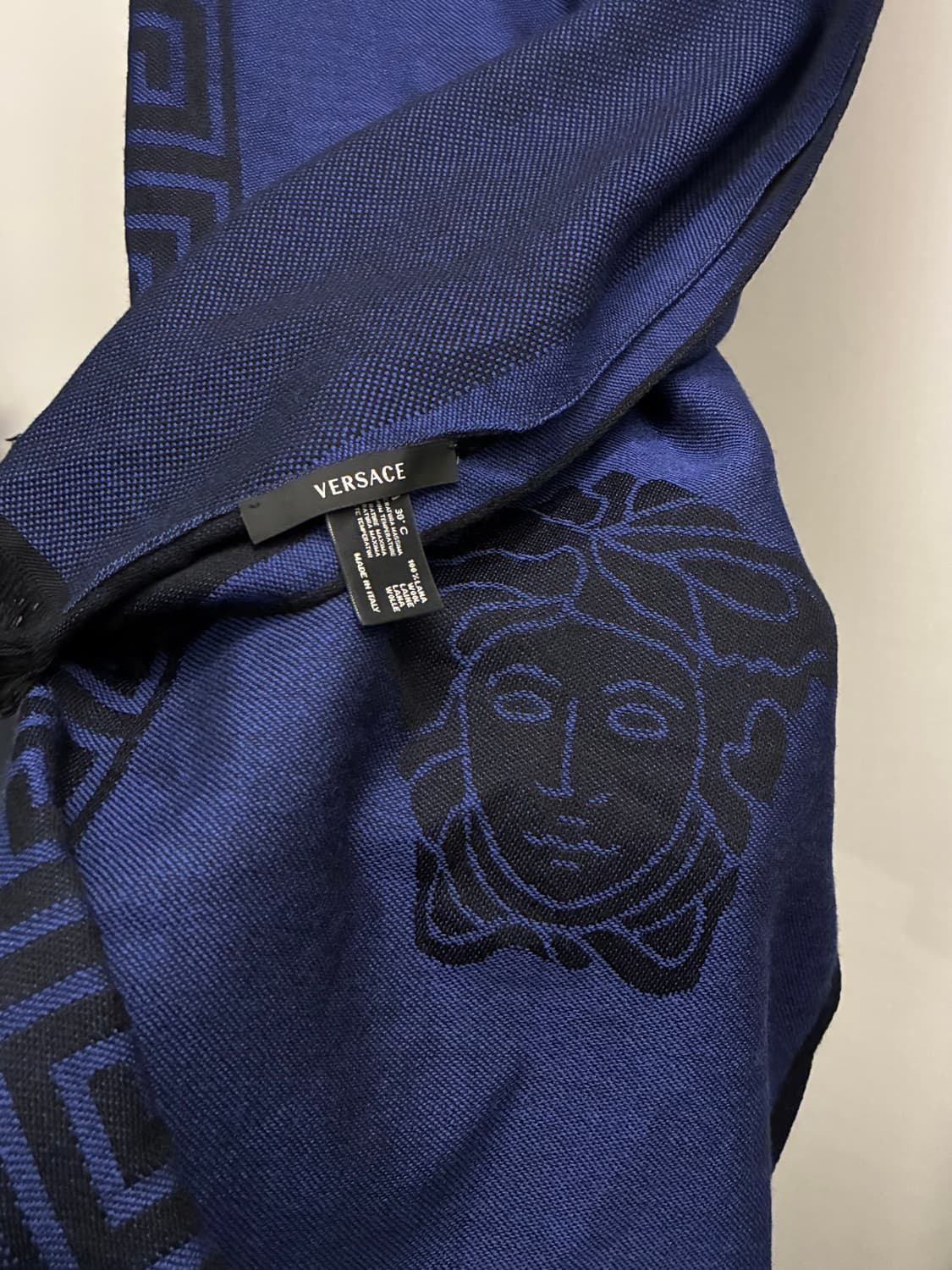 VERSACE 베르사체 자카드 메두사 리버시블 울 머플러 목도리 상품이미지4