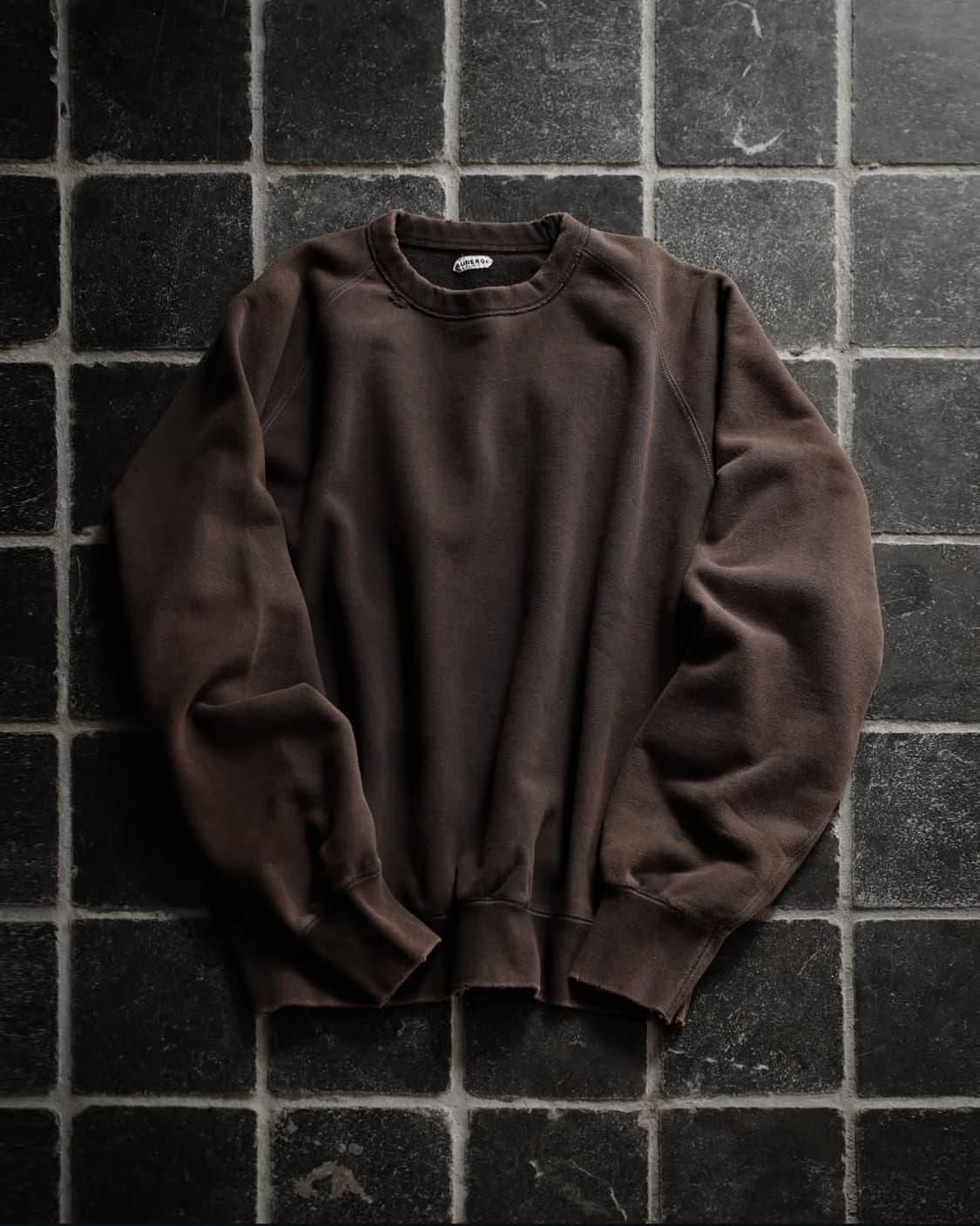 오베르쥬 어드레서샵 별주 60'S 스웻 브라운블랙 40사이즈 판매합니다 상품이미지1