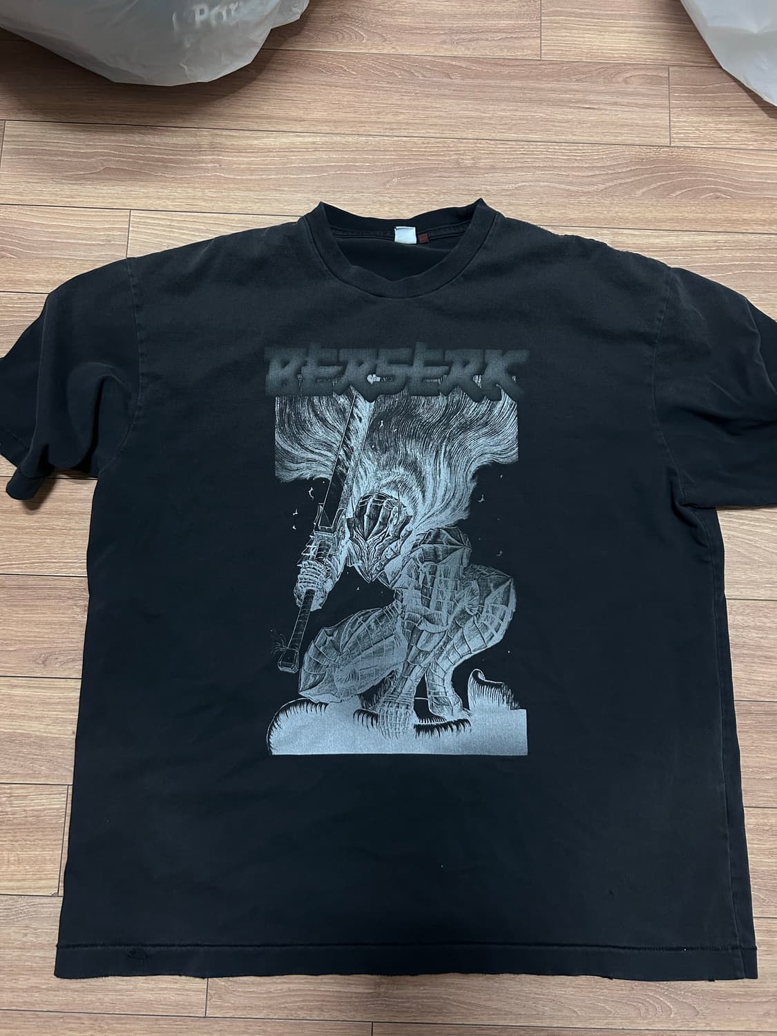 폴리테루 베르세르크 버서커 반팔 3 L 상품이미지1