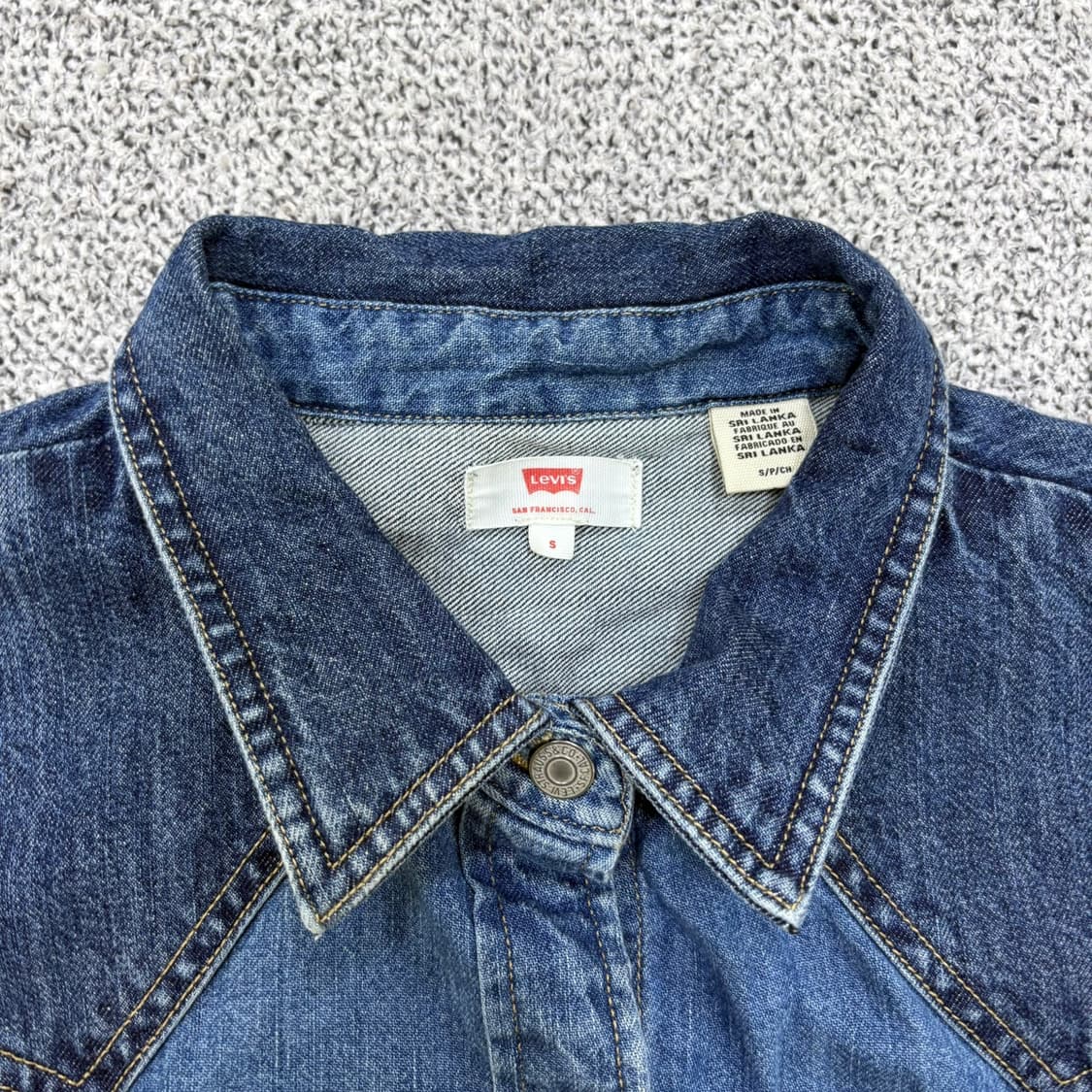 S 리바이스 여성 크롭 청 데님 셔츠 0407J 상품이미지2