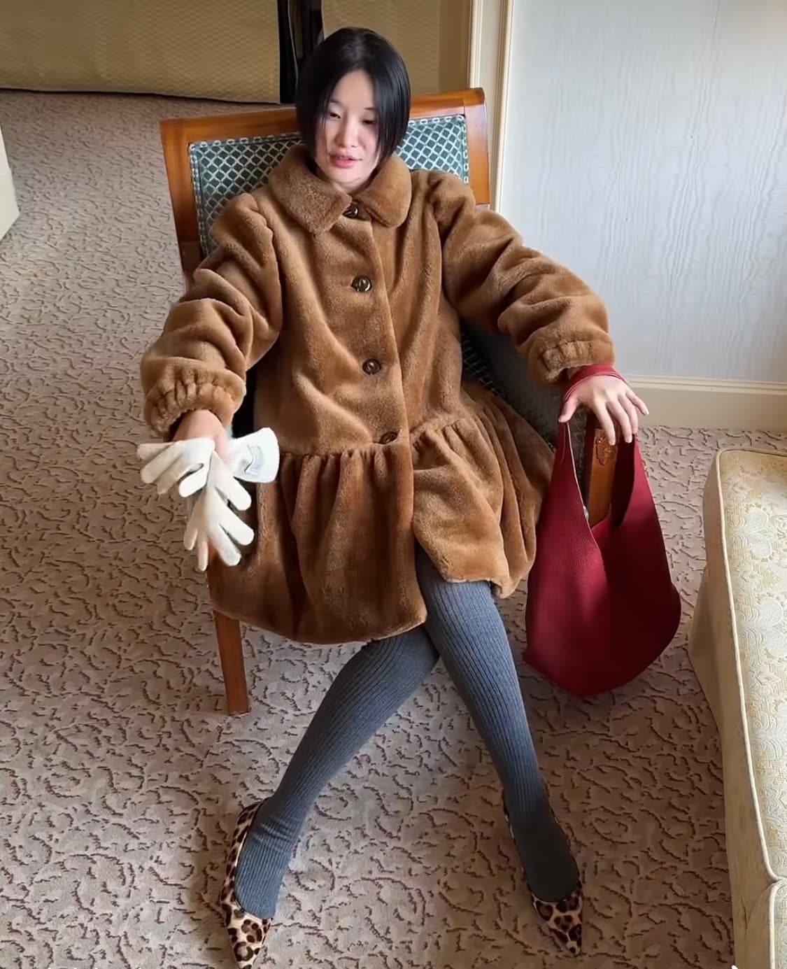 시눈 러플 시어링 퍼코트 (발매가 27.8만원) 상품이미지3