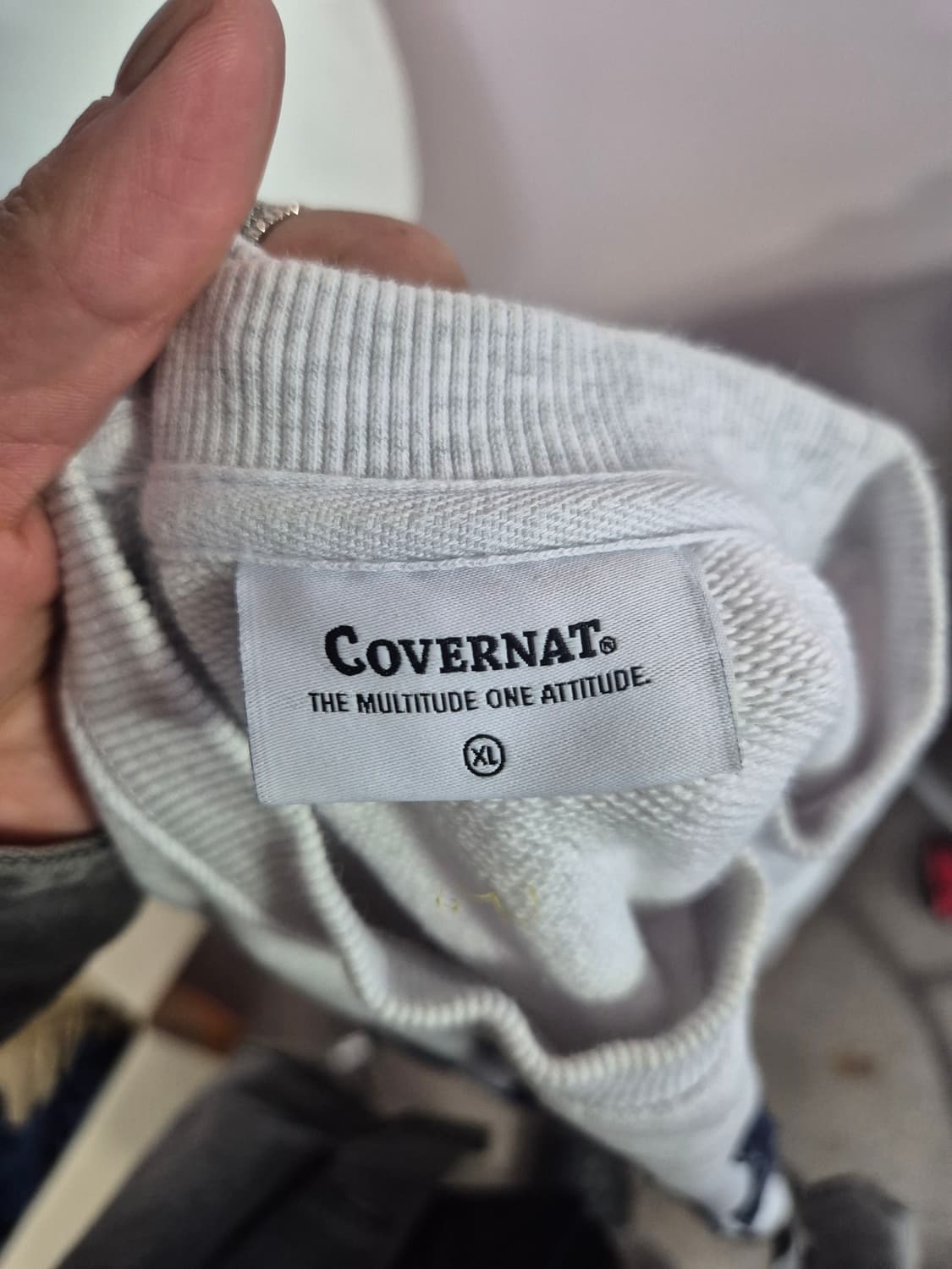 커버낫 맨투맨 티셔츠 회색 상품이미지3