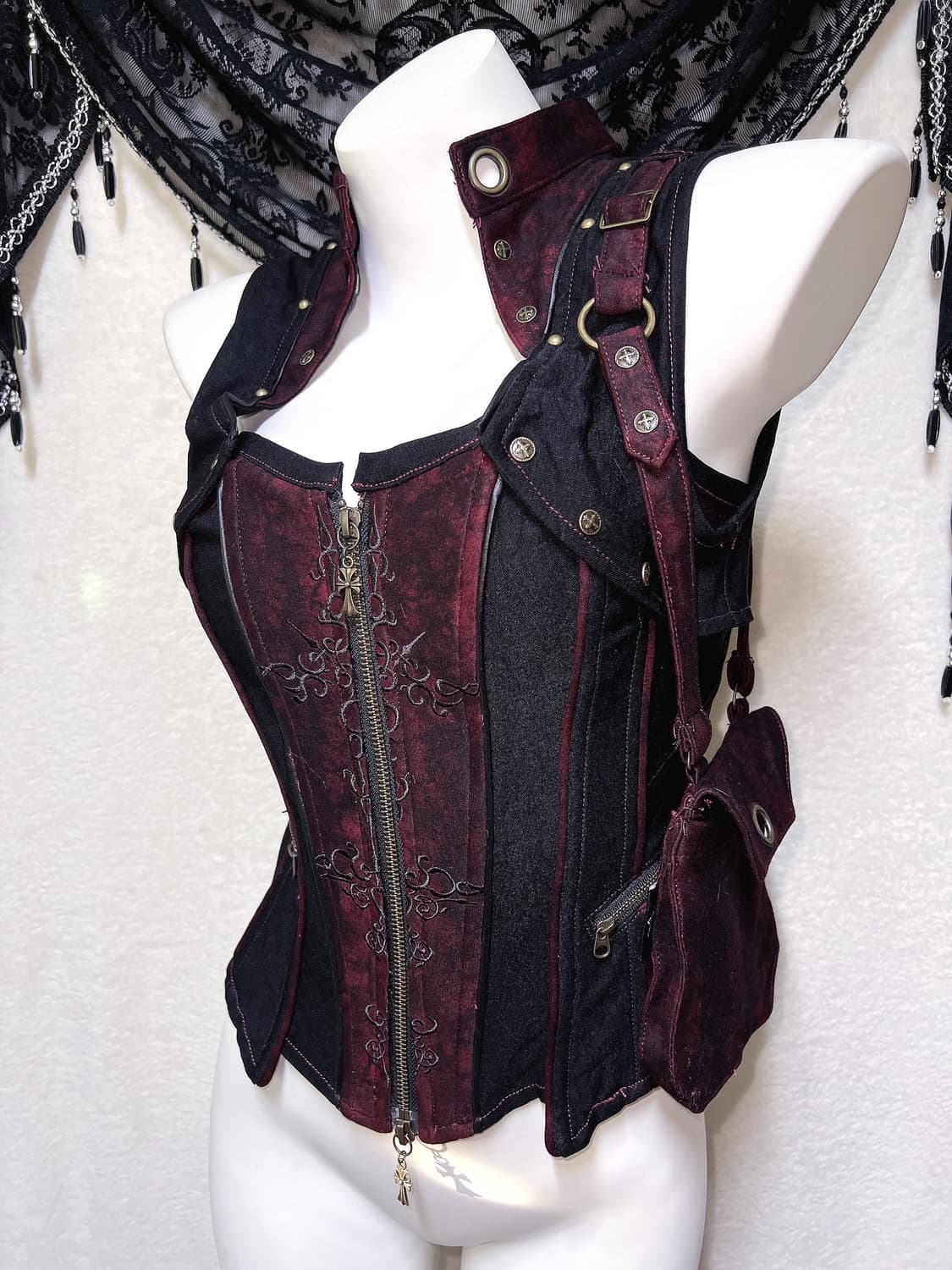 오즈온 크로스 아일렛 레이스업 코르셋뷔스티에 고스펑크 고딕 오리엔탈 핀터 상품이미지1