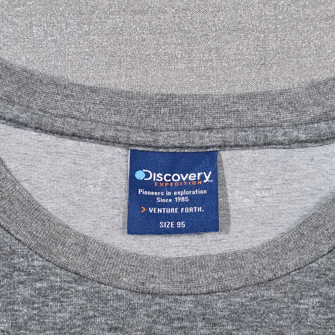 95 디스커버리 반팔 티셔츠 다크그레이 상품이미지4