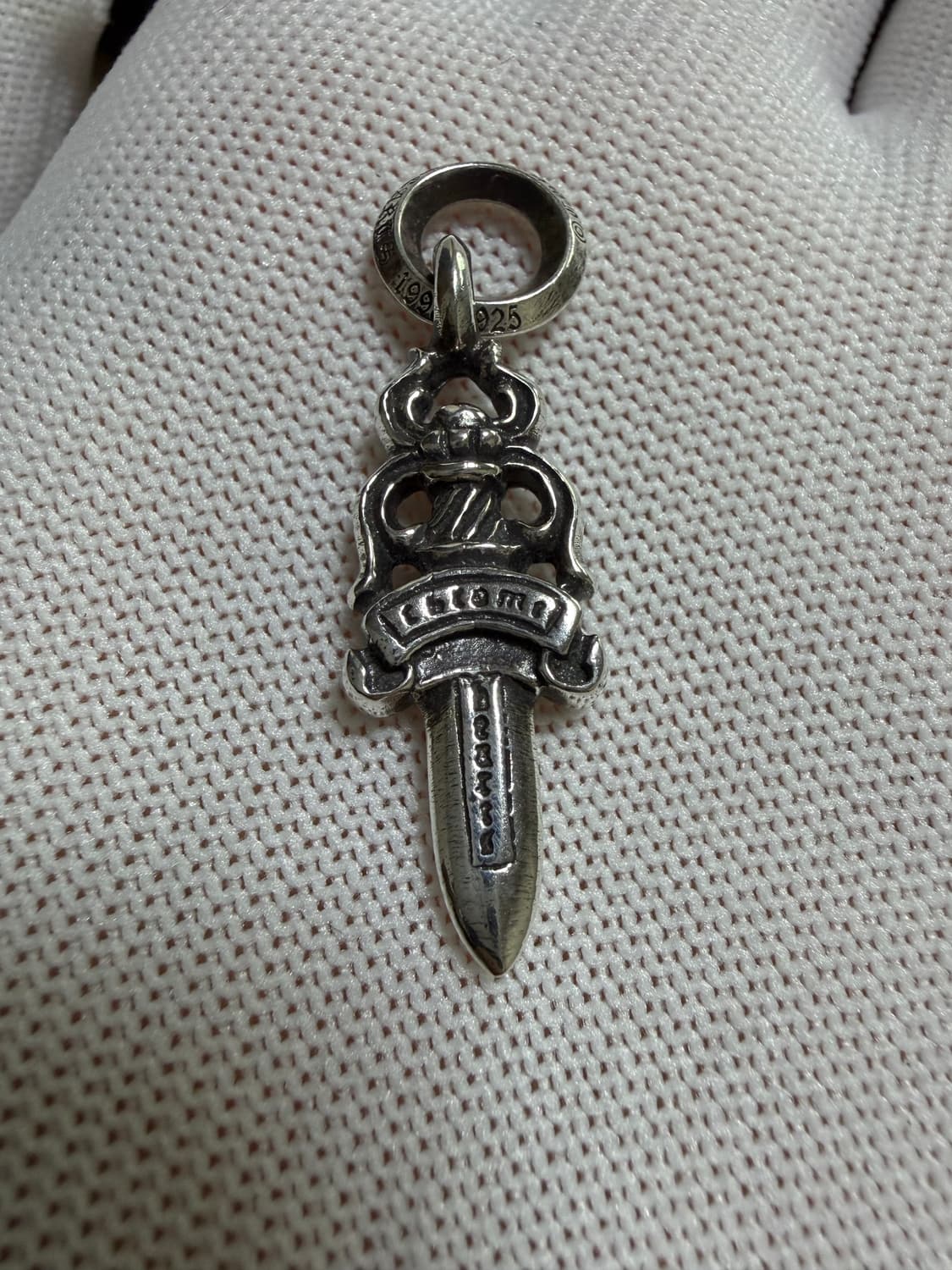 [새상품] 크롬하츠 5대거 참 펜던트 상품이미지1