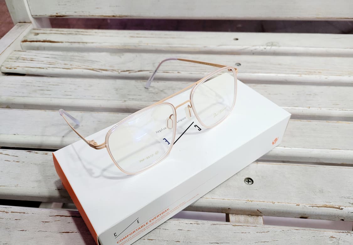 폴휴먼안경(PHF551D 골드무광투명 투브릿지) +블루라이트변색렌즈 상품이미지10
