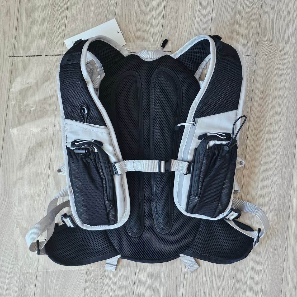 새제품) ZARA 자라 콤팩트 스포티 백팩 20L 런닝 러닝 등산 상품이미지6