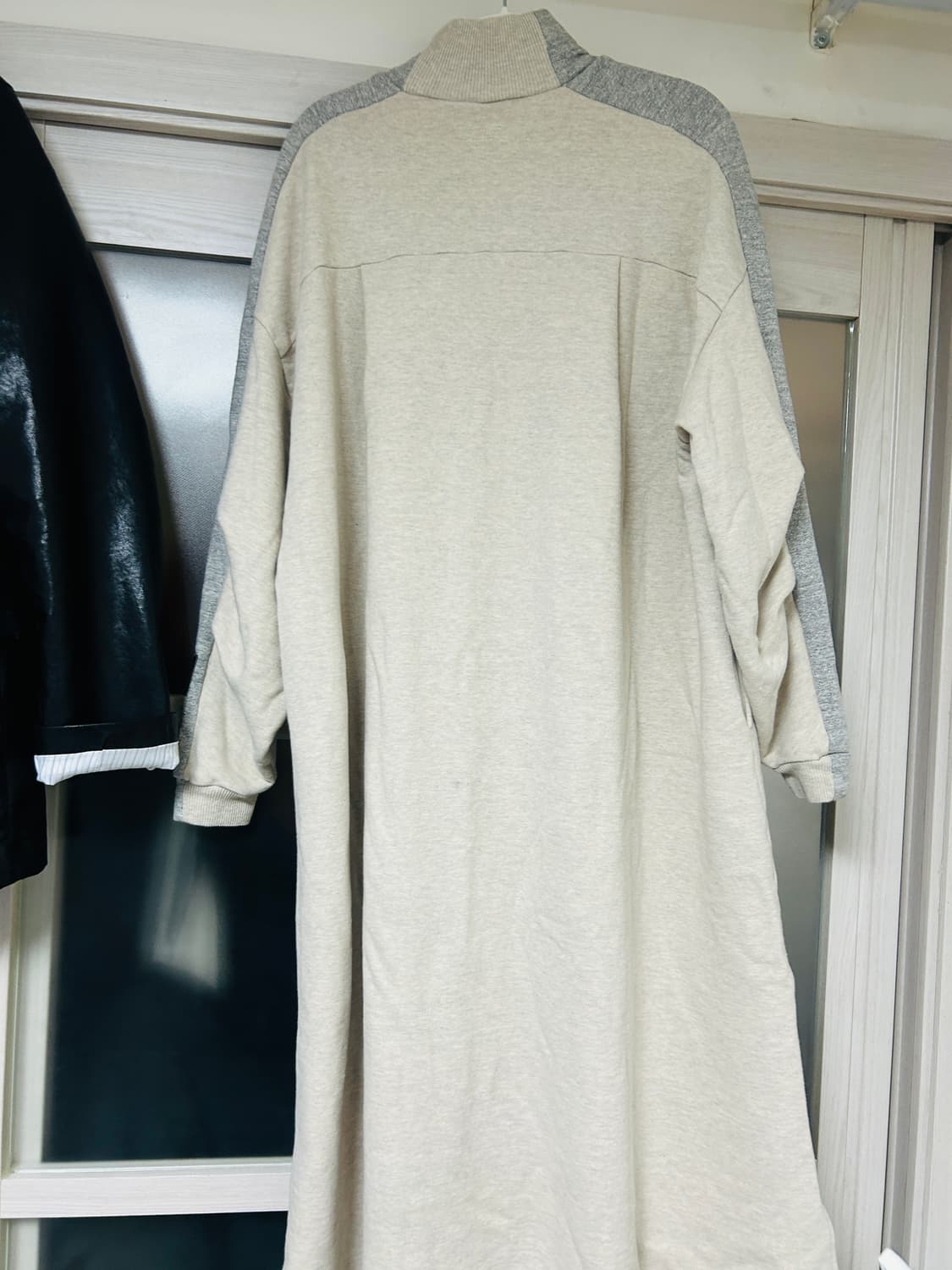 캐피탈 하이넥 벨지 원피스 K2210OP102 상품이미지3