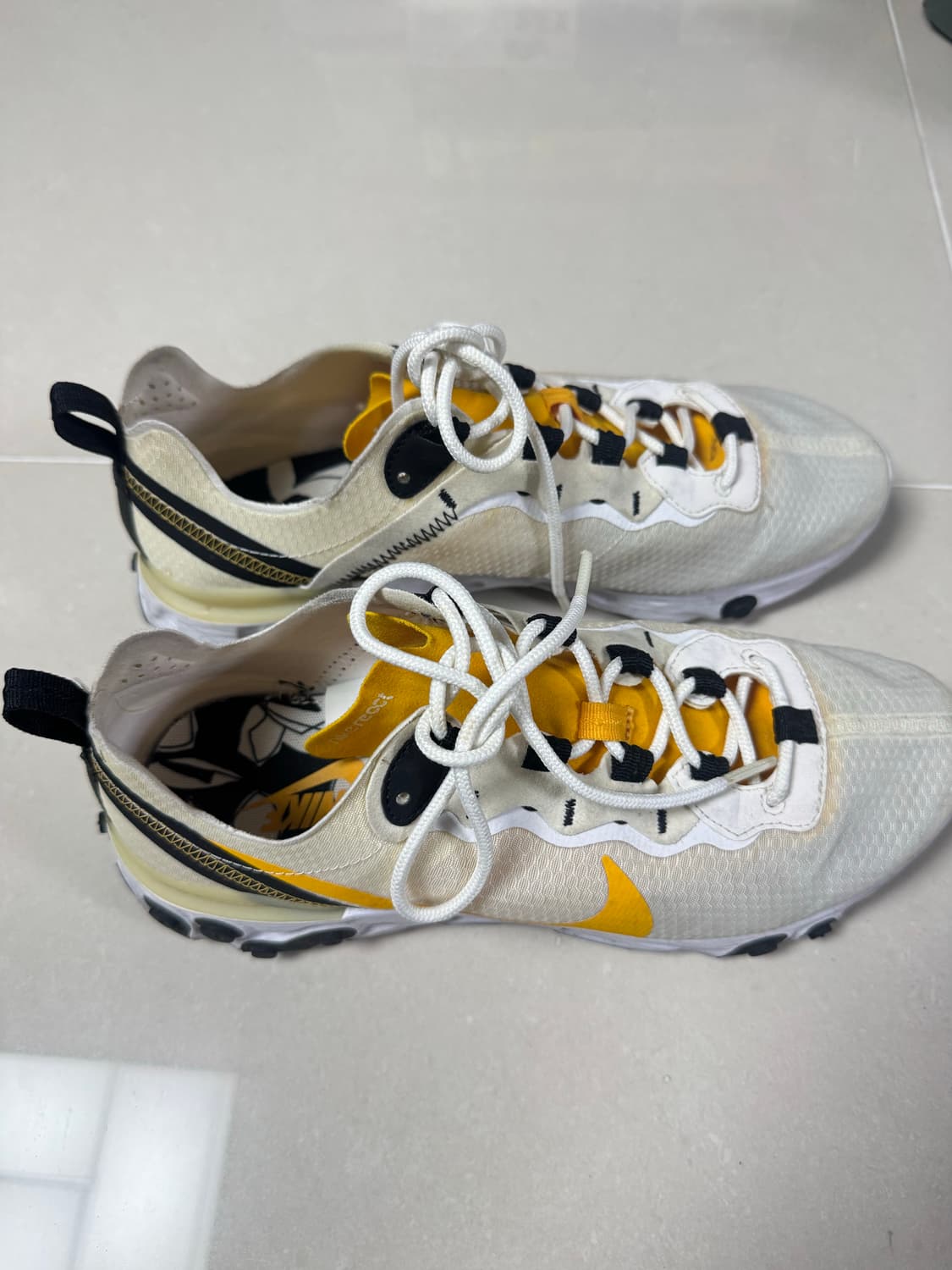 260) 나이키 리액트 엘리먼트 55 유니버시티 골드 상품이미지2