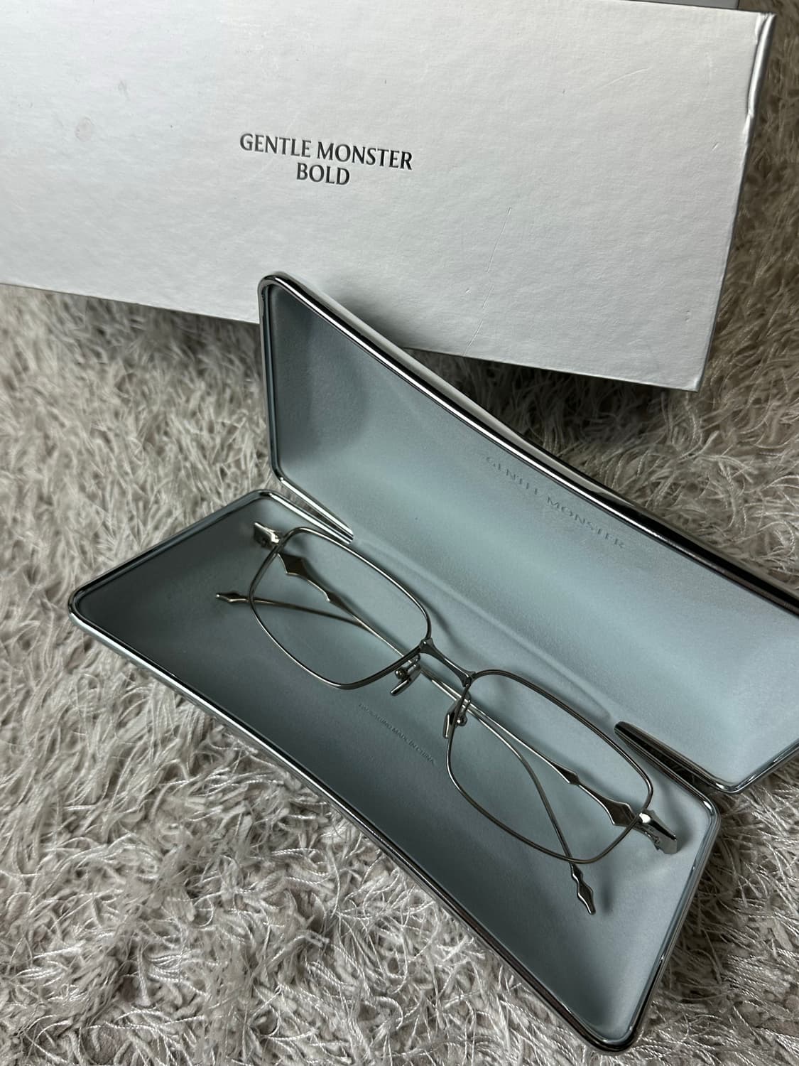 [OS] 정품 젠틀몬스터 아토믹 02 상품이미지1