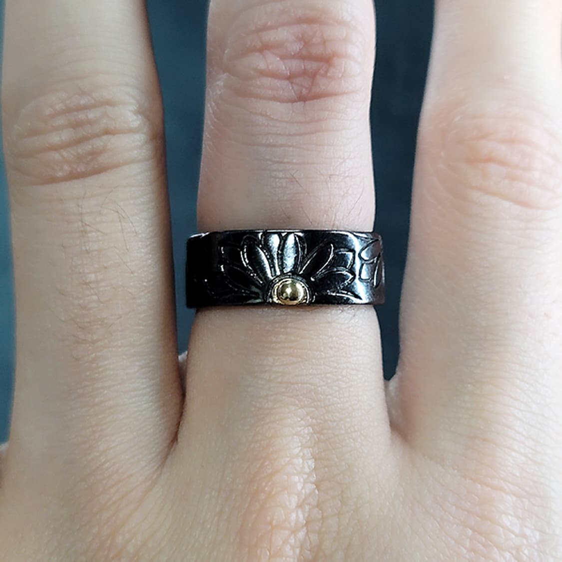 Darsel 실버 흑도금 남자 엔틱 빈티지 명품 시그니처 꽃 데이지 반지 상품이미지8