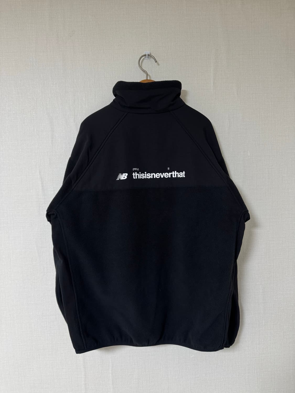 [L]뉴발란스 x 디스이즈네버댓 후리스 자켓 블랙 상품이미지3