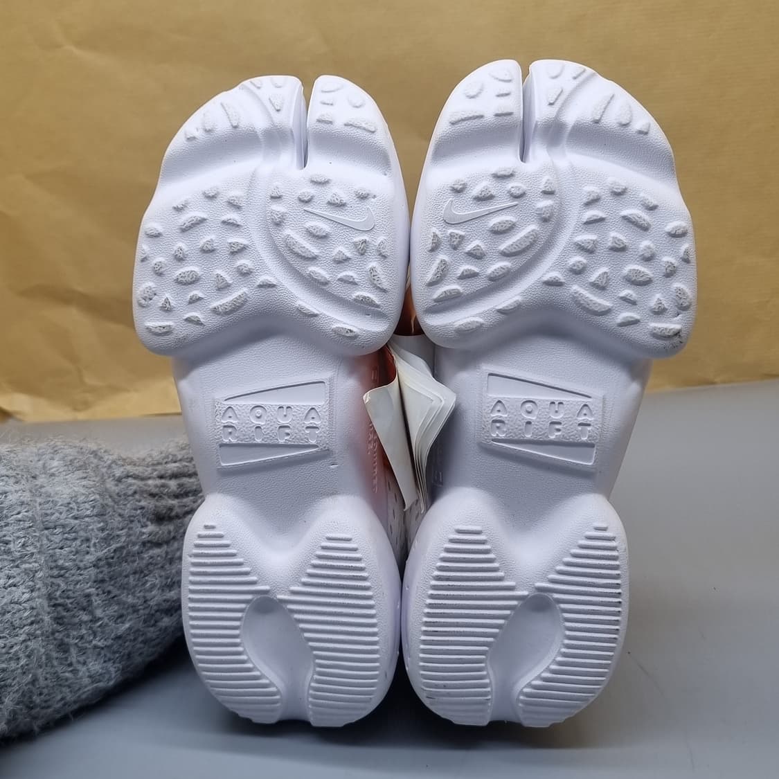 새상품 나이키 아쿠아리프트 여성샌들230 상품이미지2