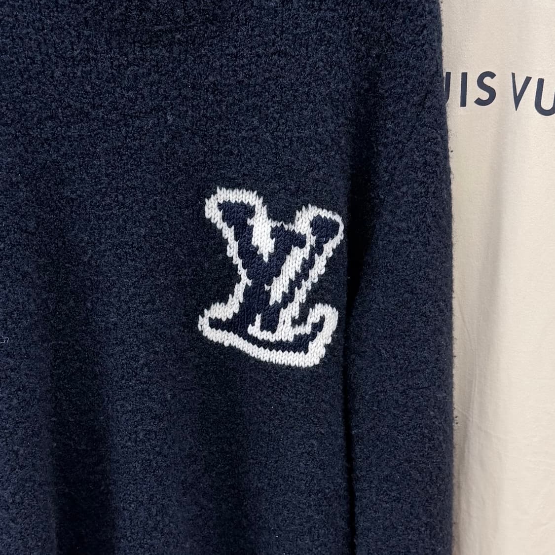 [S+급/2XL] 루이비통 LV 인타르시아 크루넥 니트 네이비 상품이미지2