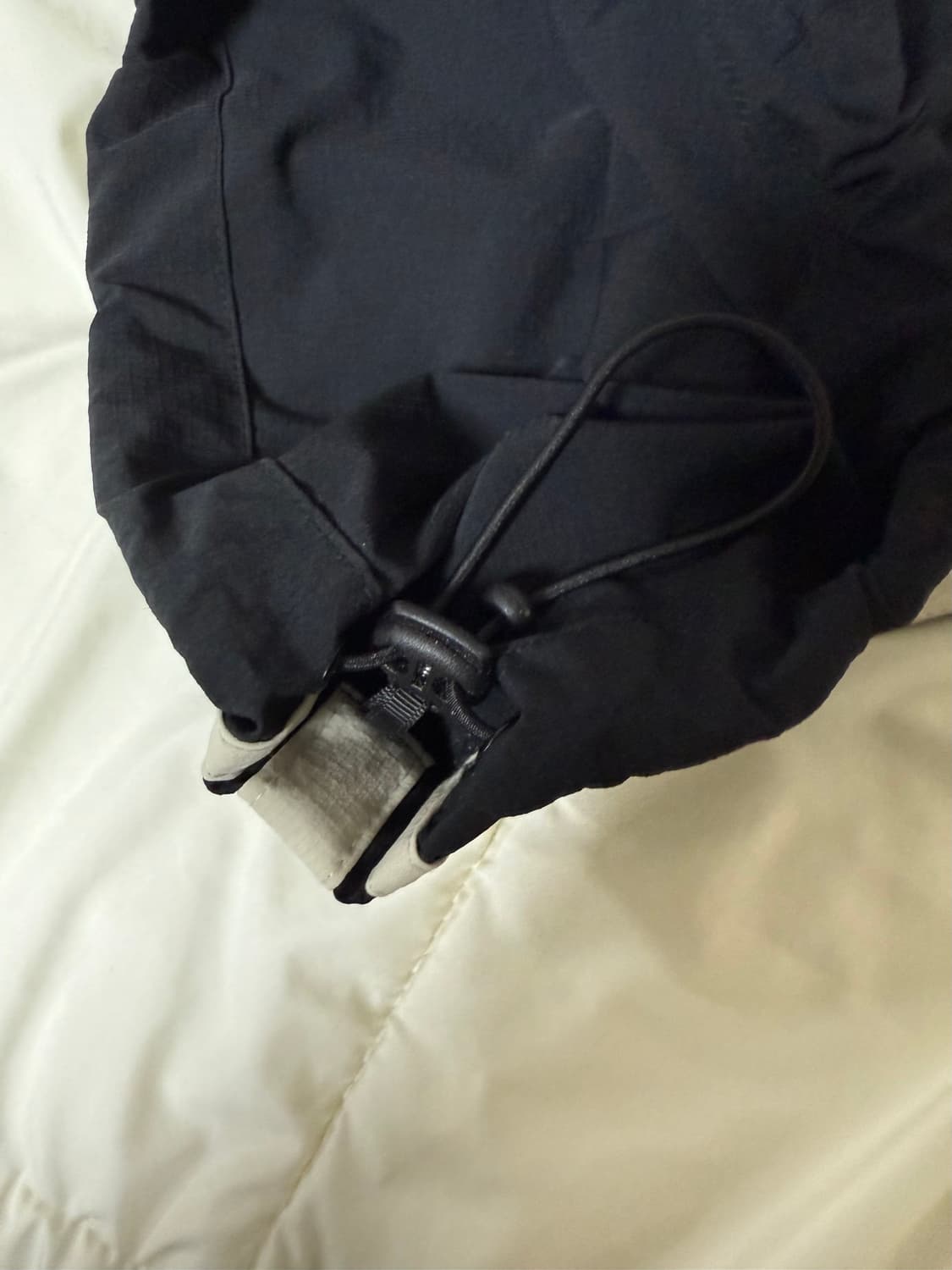 필루미네이트 나일론 팬츠 상품이미지3