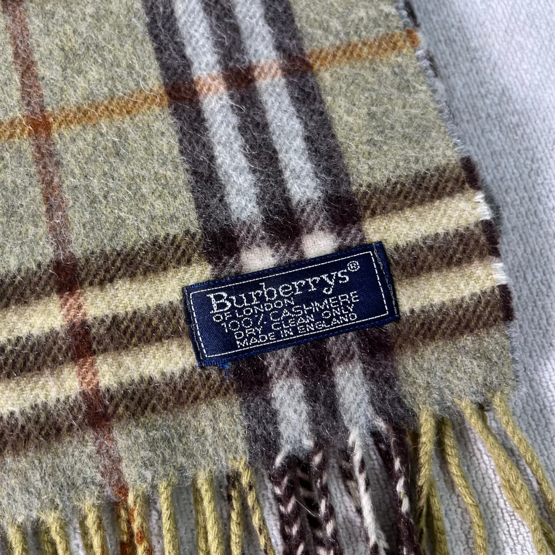 버버리 노바체크 캐시미어 그린 머플러 상품이미지3