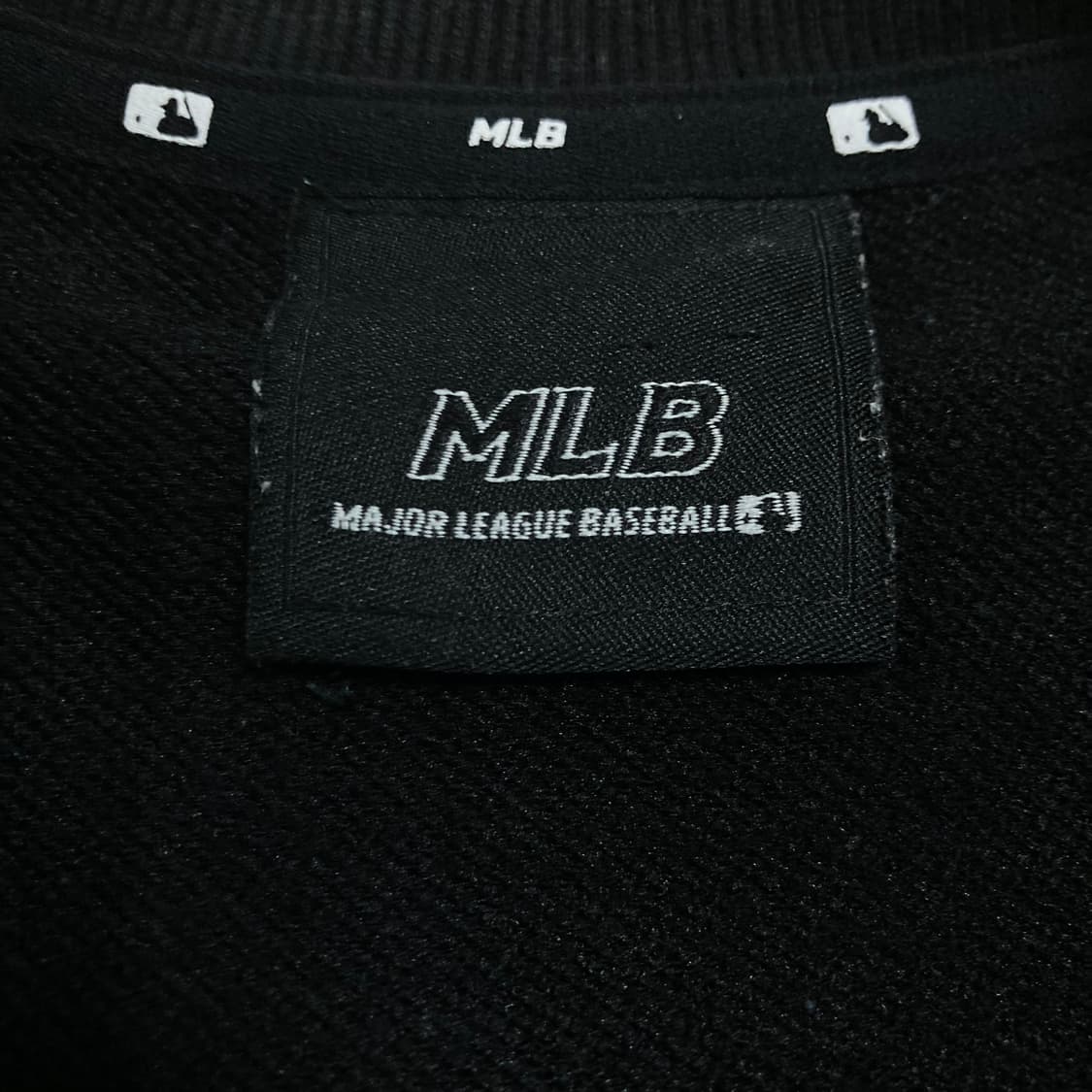 MLB 뉴욕양키스 빅로고 블랙 맨투맨 상품이미지4