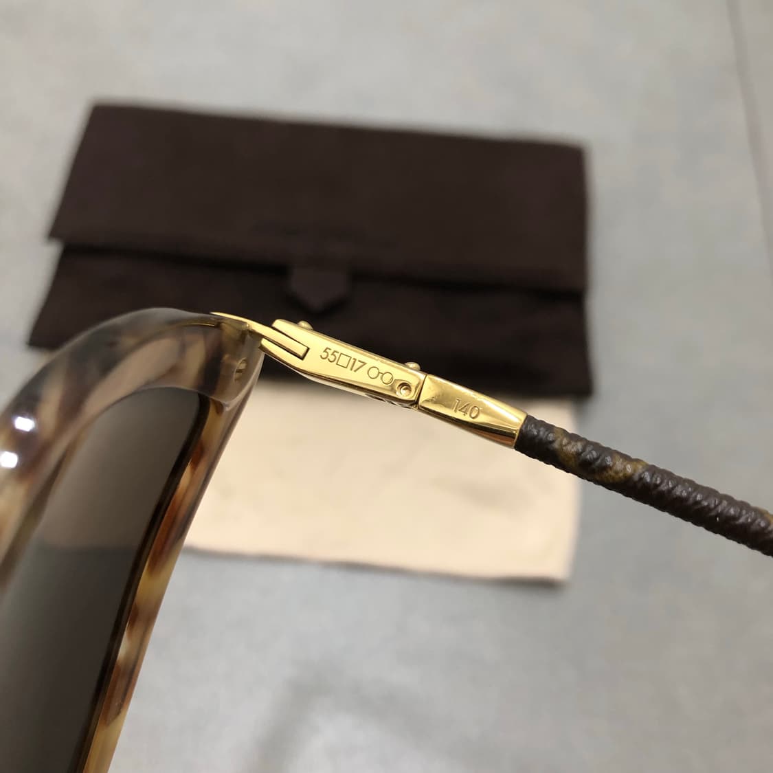 루이비통 모노그램 폴딩 선글라스 상품이미지8