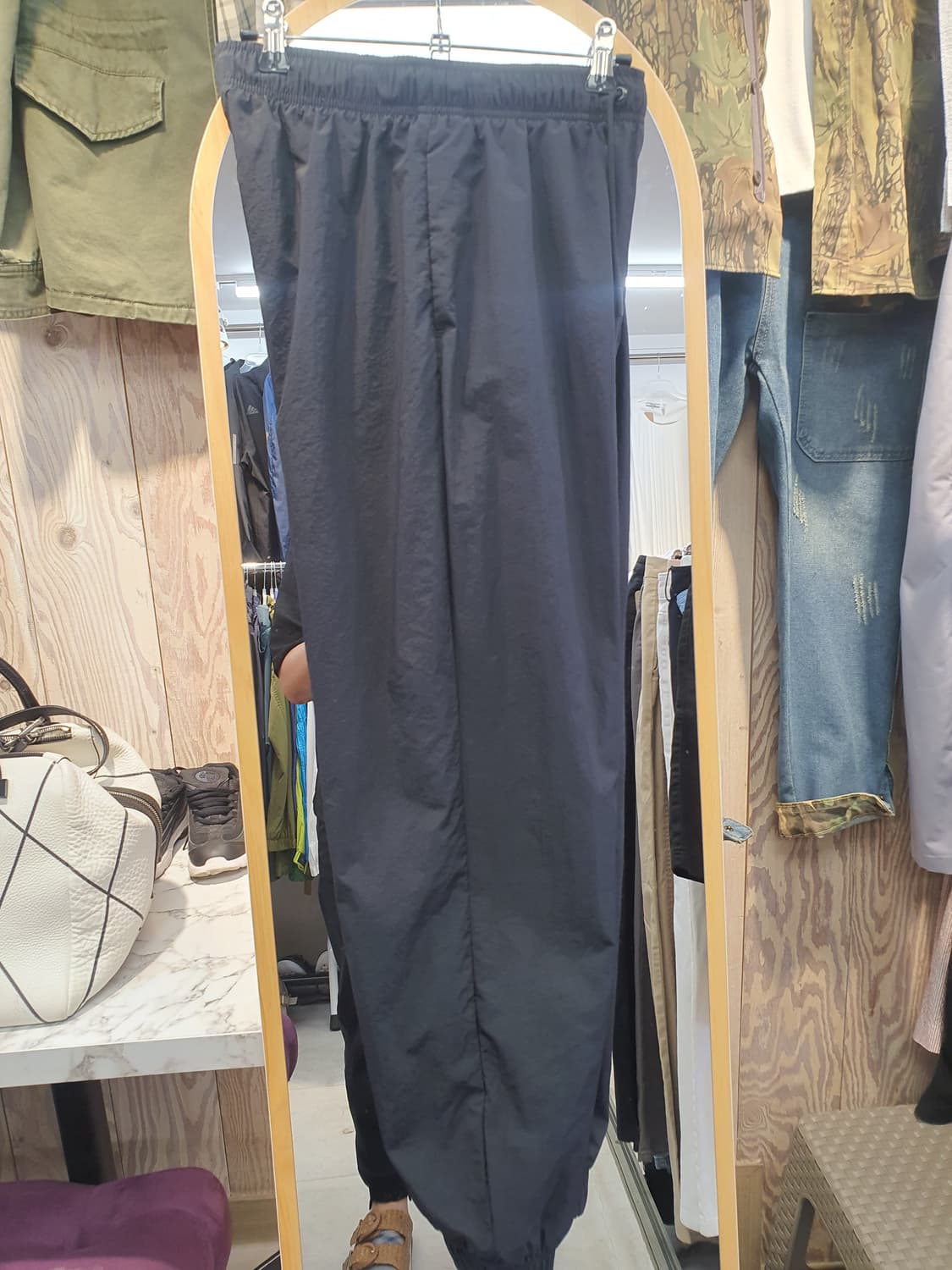 [S] 나이키 빅스우시 락업 나일론 조거 팬츠 (상태최상) 상품이미지4