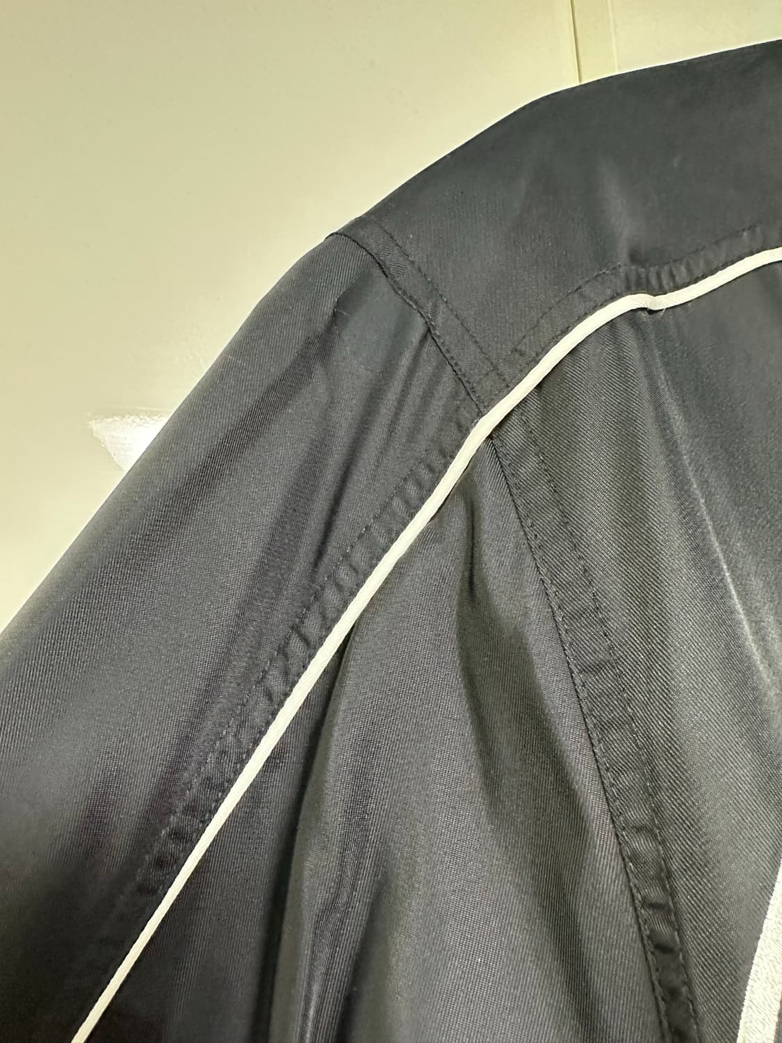 슈프림 20FW 콘트라스트 스크립트 바시티 자켓 상품이미지3