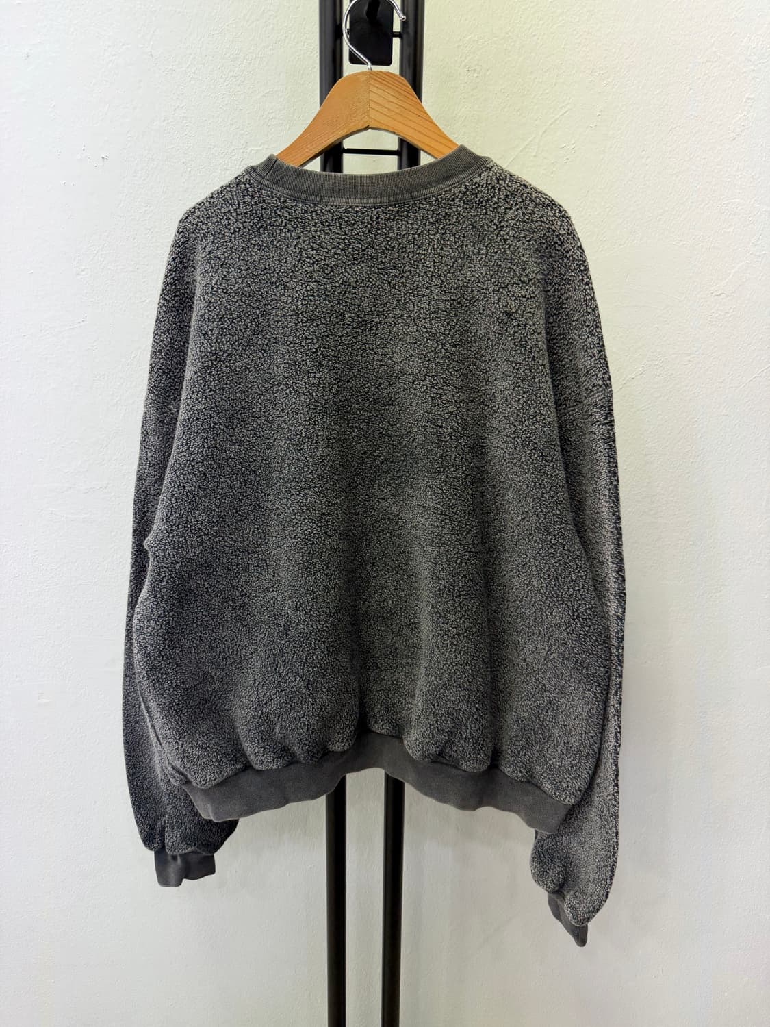 정품) 알렉산더왕 여성 오버사이즈 로고 플리스 맨투맨 XS 상품이미지5