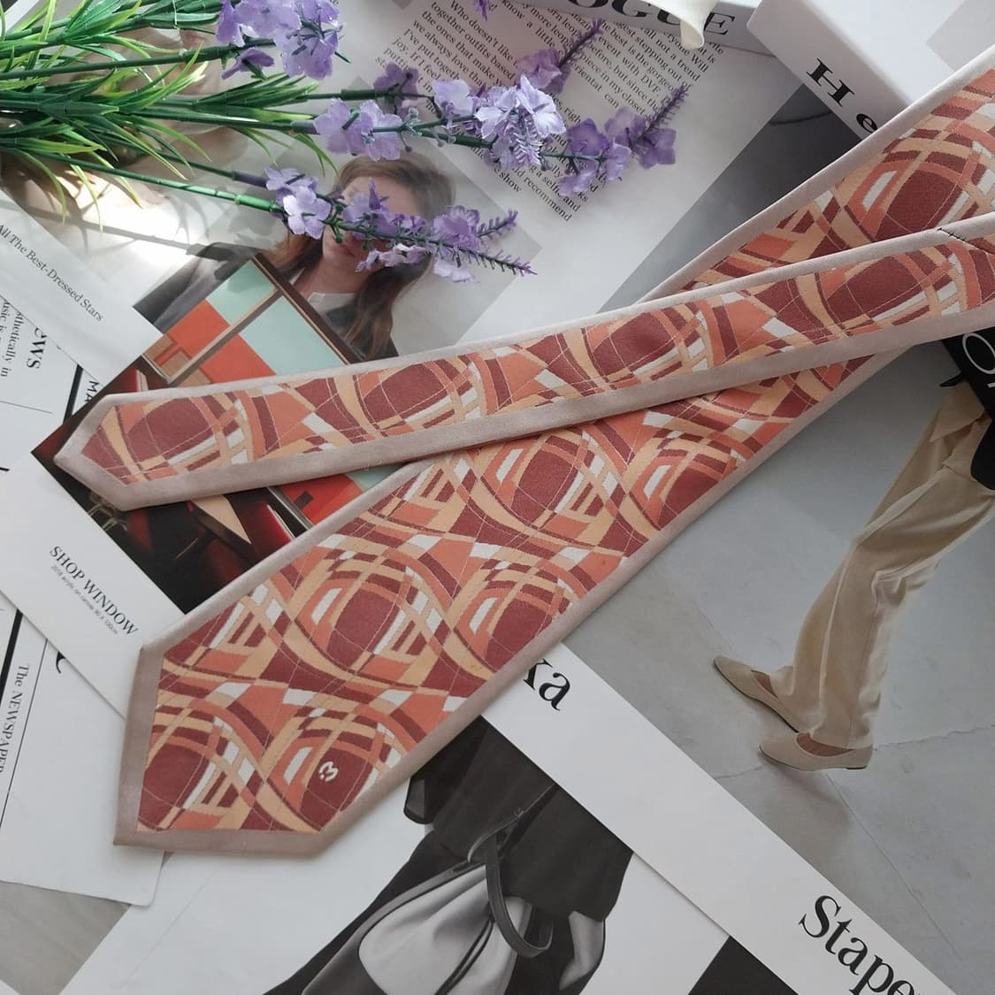 밀라숀 실크 베이지&레드 패턴 넥타이 9.3cm A+등급 K993
 상품이미지3