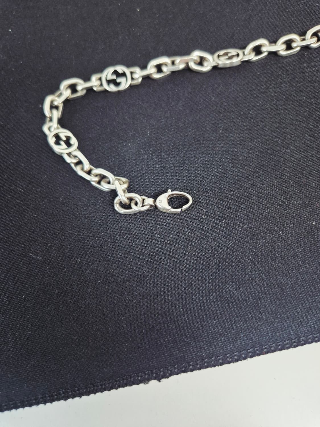 구찌 인터로킹 팔찌 상품이미지3