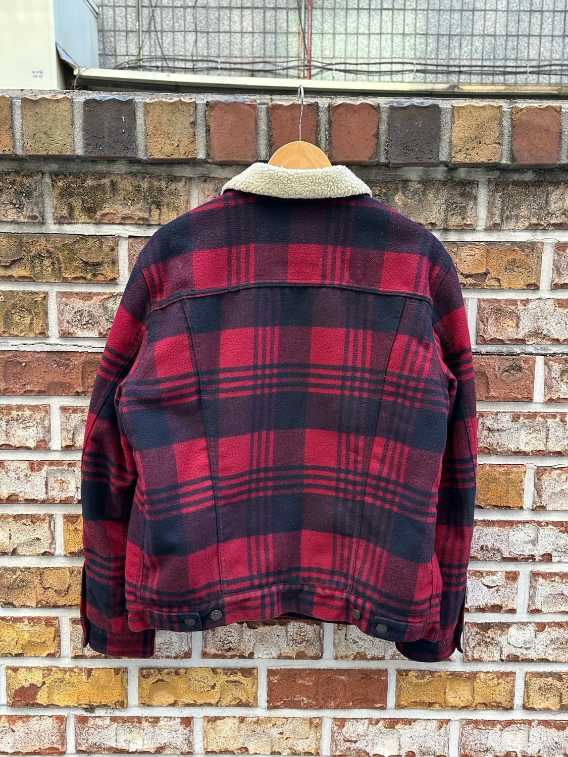 [리바이스] •Sherpa Trucker Jacket 상품이미지4