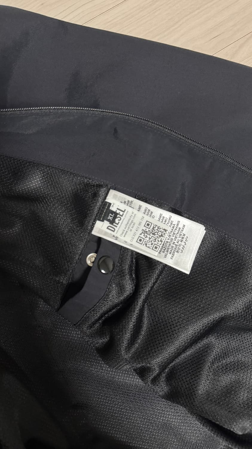 디젤 J-Hives 블랙 바람막이 XL 파이핑 105 상품이미지3