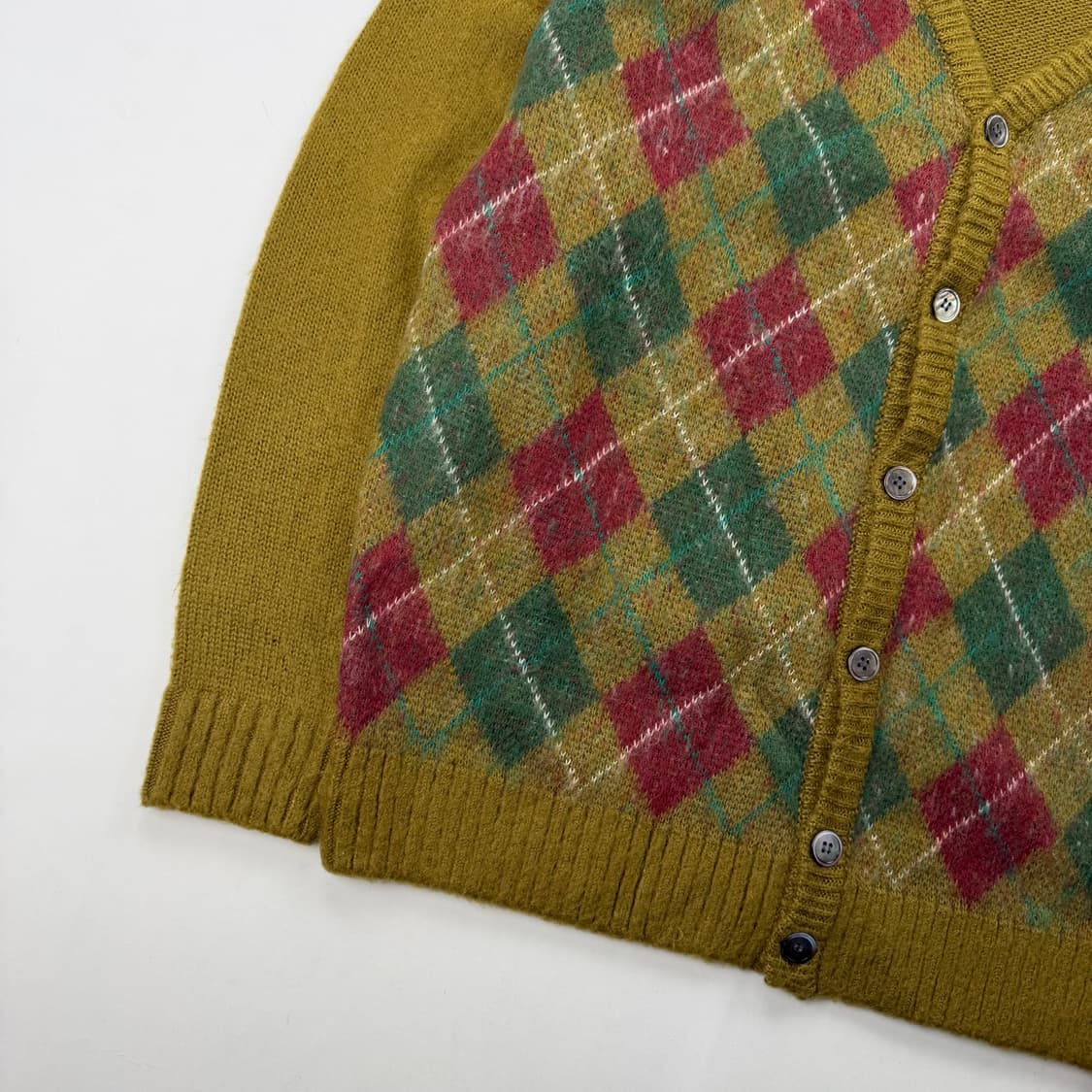 디스이즈네버댓 아가일패턴 니트 가디건 상품이미지3