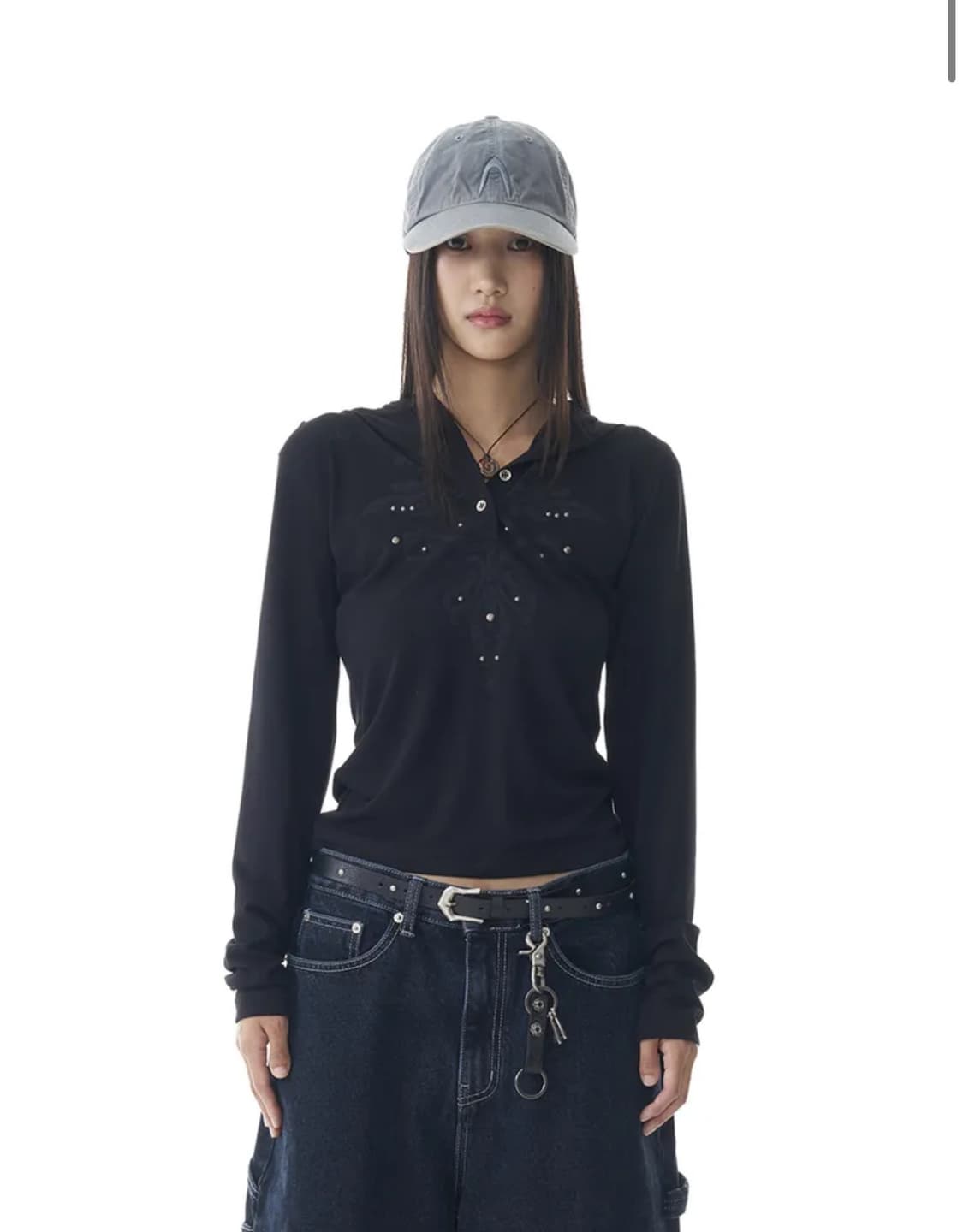Studded Leaf Hooded Long Sleeve (Black) 상품이미지2