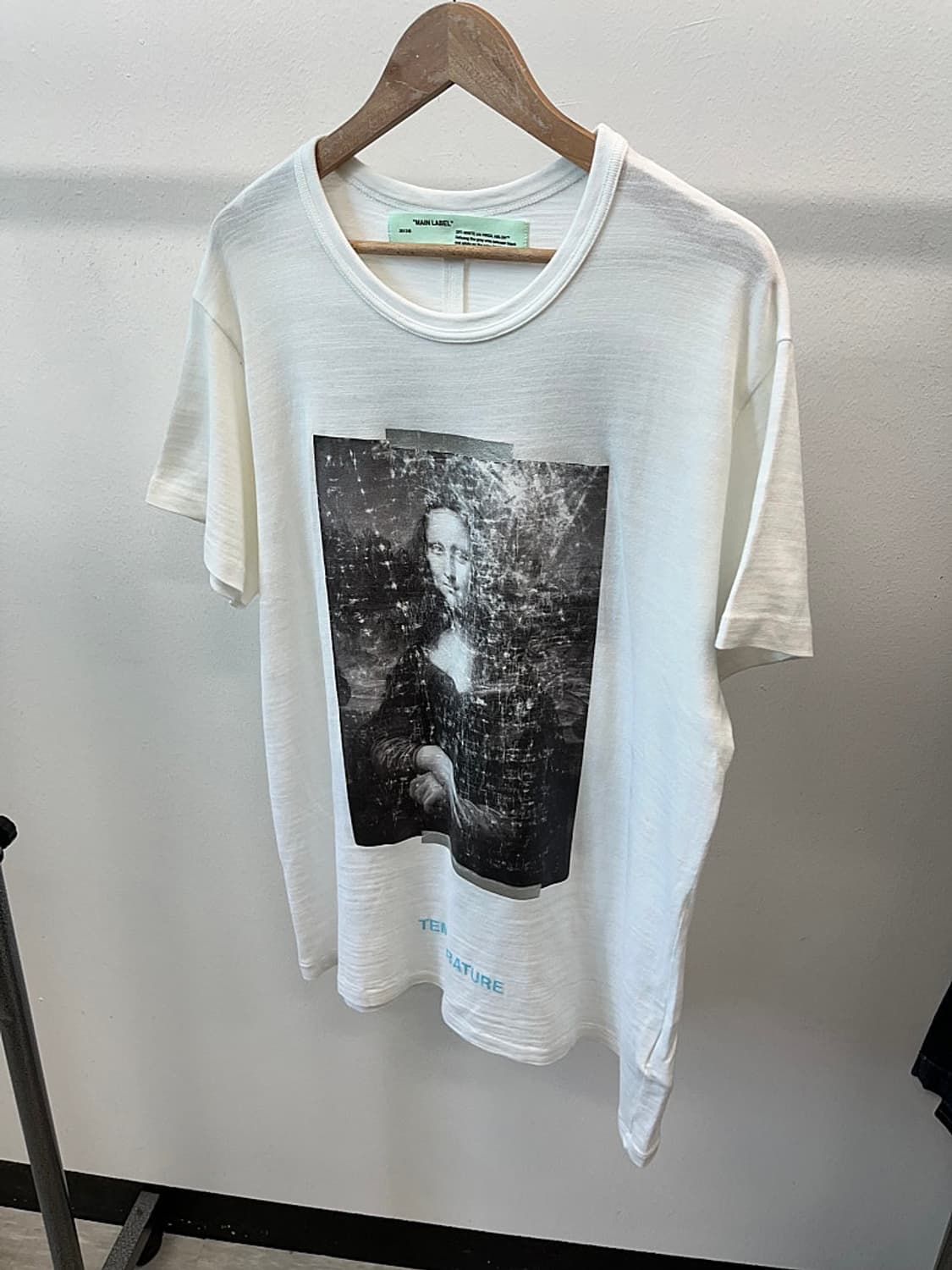 105) 오프화이트 흑백 모나리자 반팔티  상품이미지2