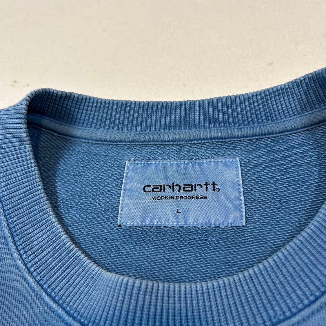 L) 칼하트 WIP 스웻 맨투맨 워싱 블루 상품이미지6