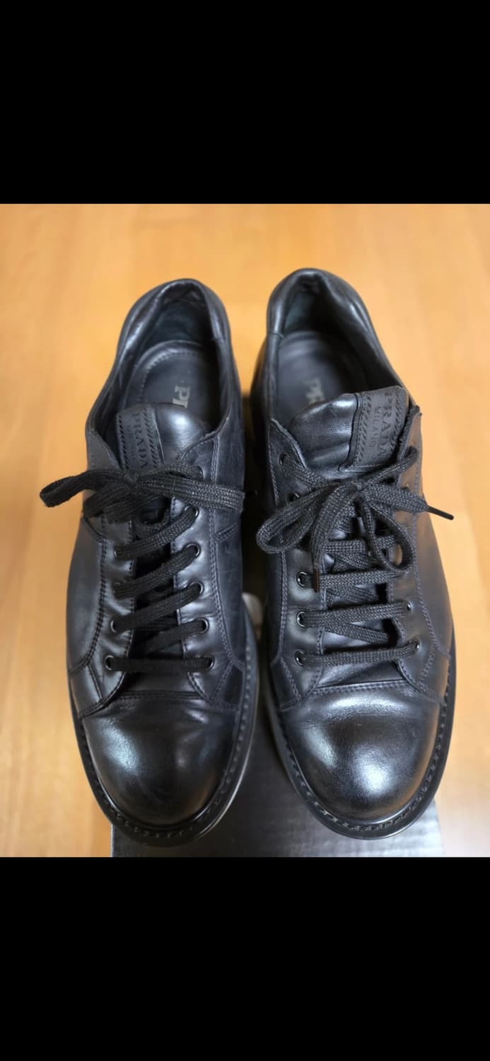 [Prada] 프라다 남성 가죽 스니커즈 상품이미지1