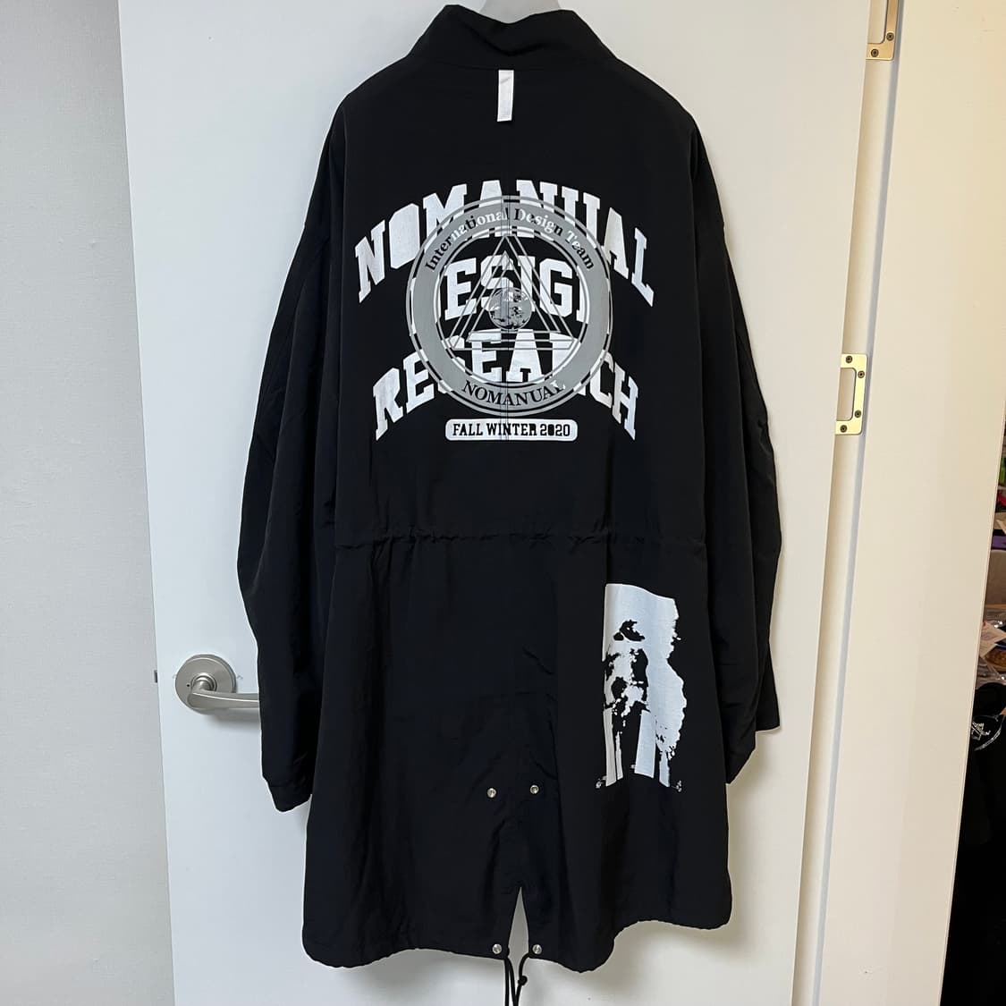 L 노매뉴얼 백프린팅 피쉬테일 파카 상품이미지2